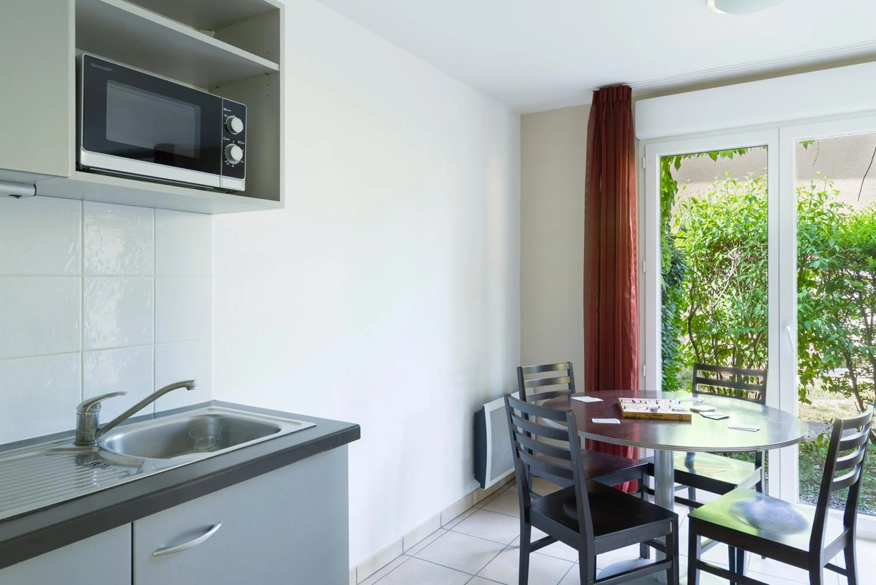 Kitchen or kitchenette in Garden & City Lyon - Marcy