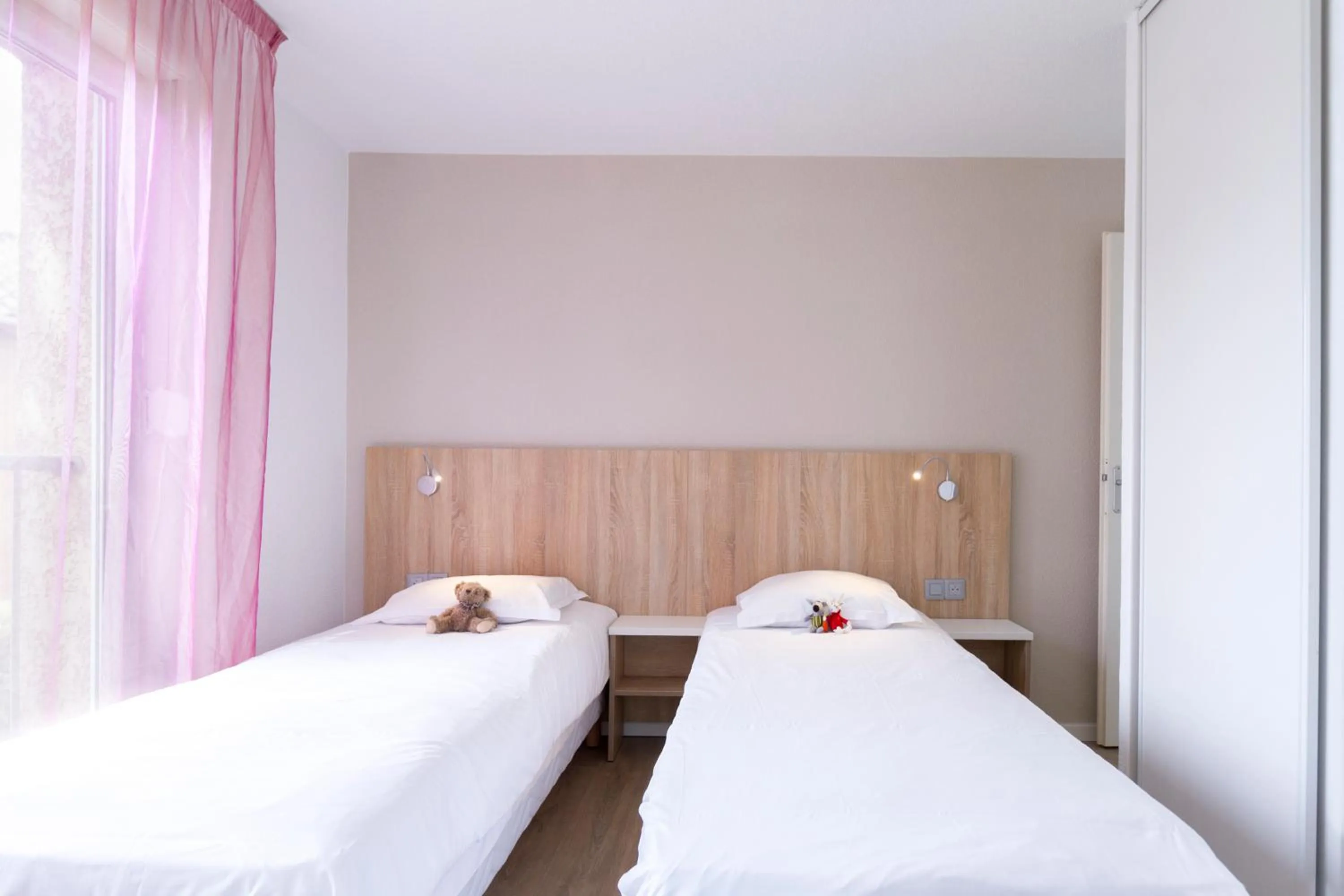 Bed in Garden & City Lyon - Marcy