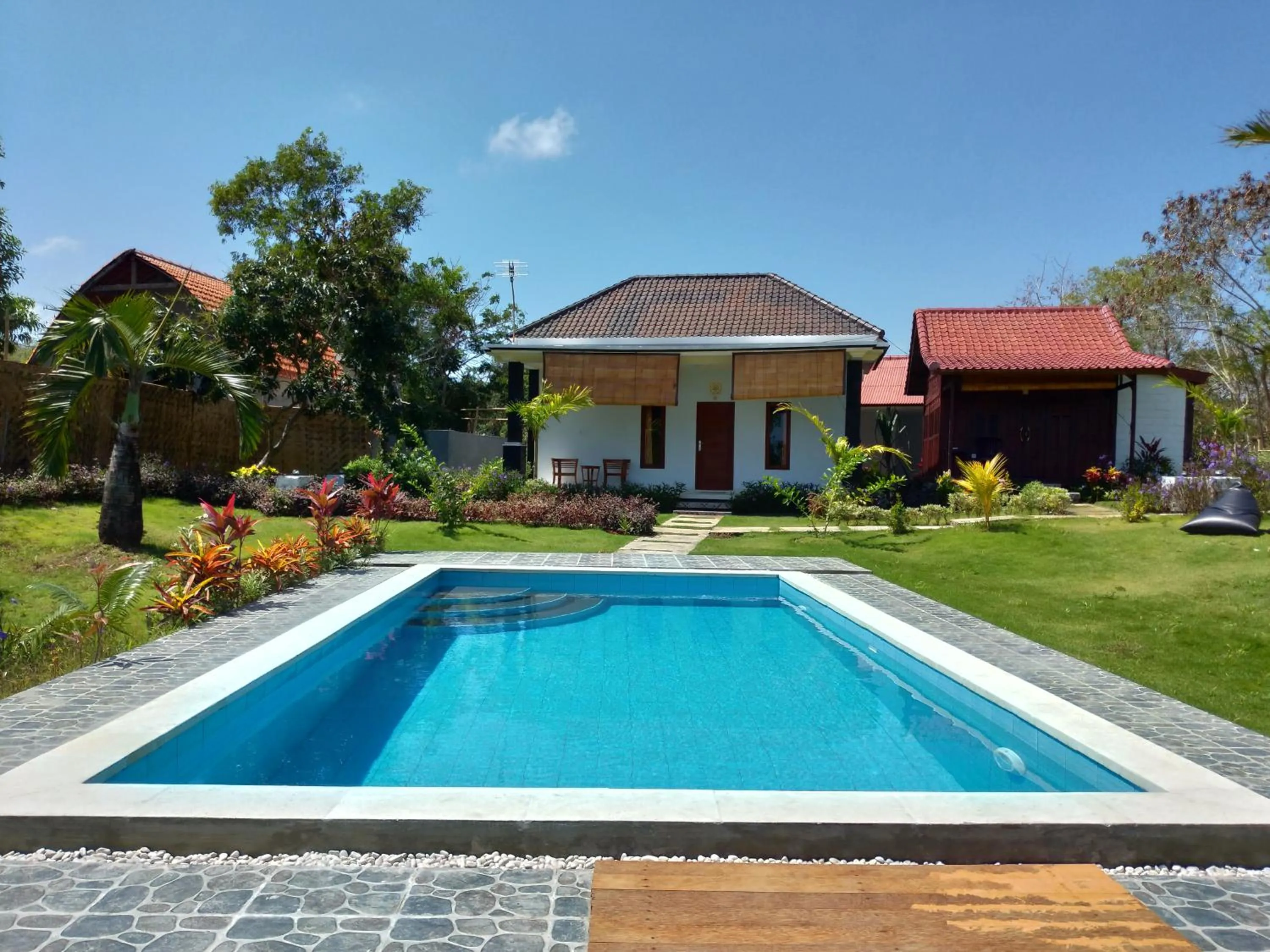 Swimming pool in The Pande Hill Homestay