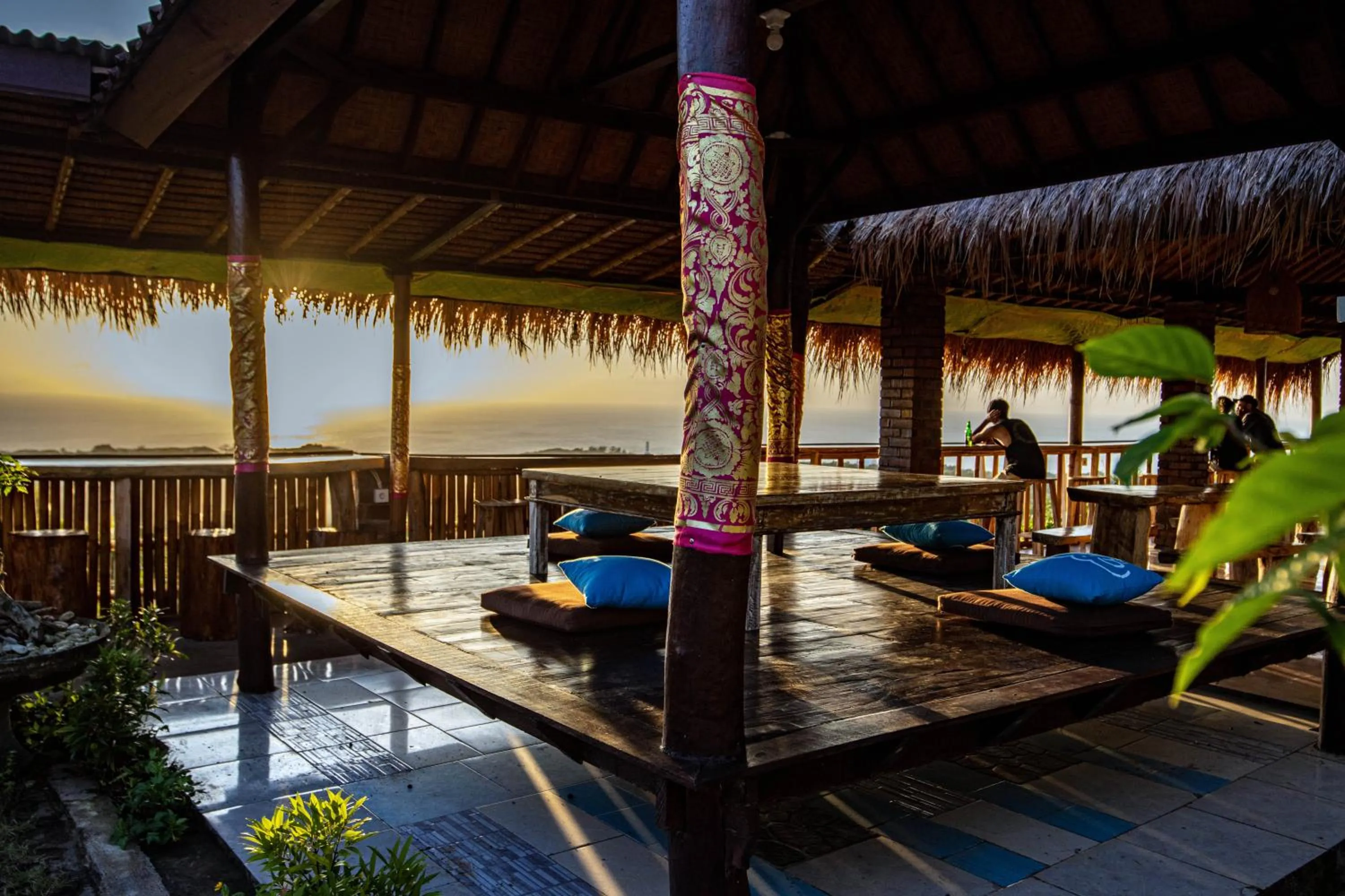 Restaurant/places to eat in The Pande Hill Homestay