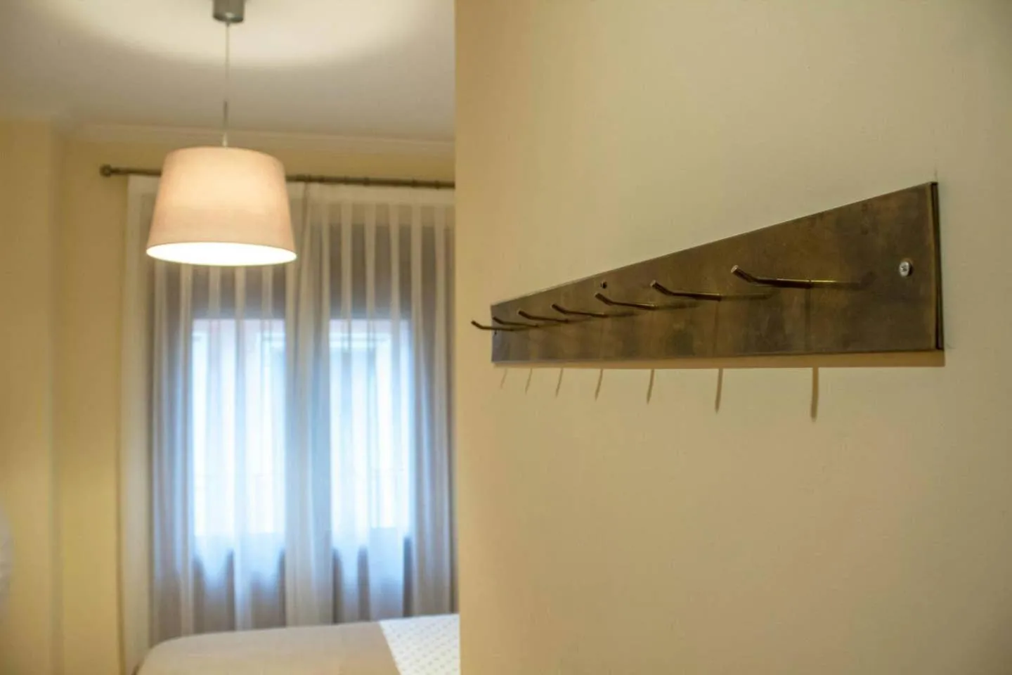 Decorative detail in Martin Gamero Apartments