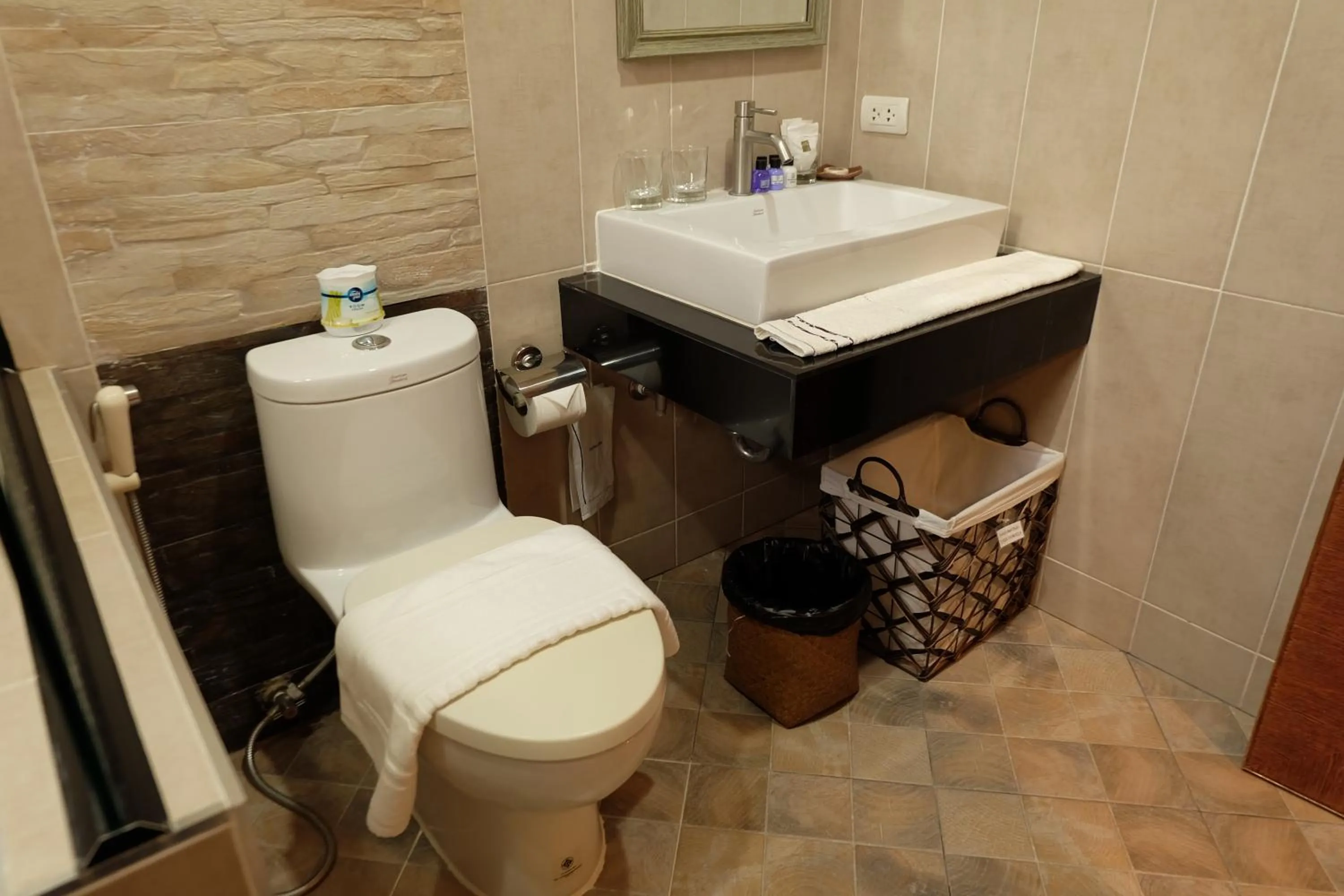 Namtok Sarika Resotel