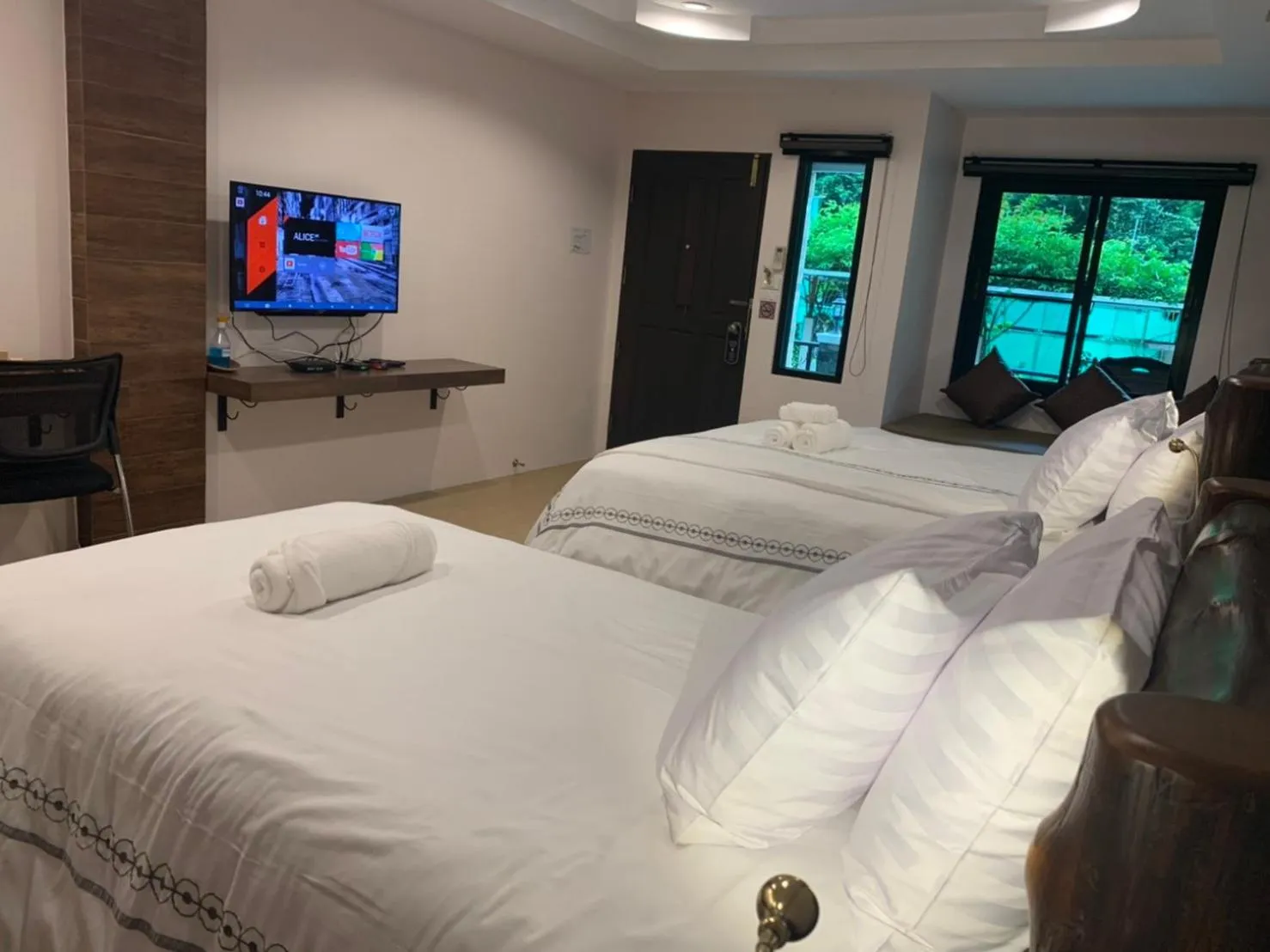 Bed in Namtok Sarika Resotel