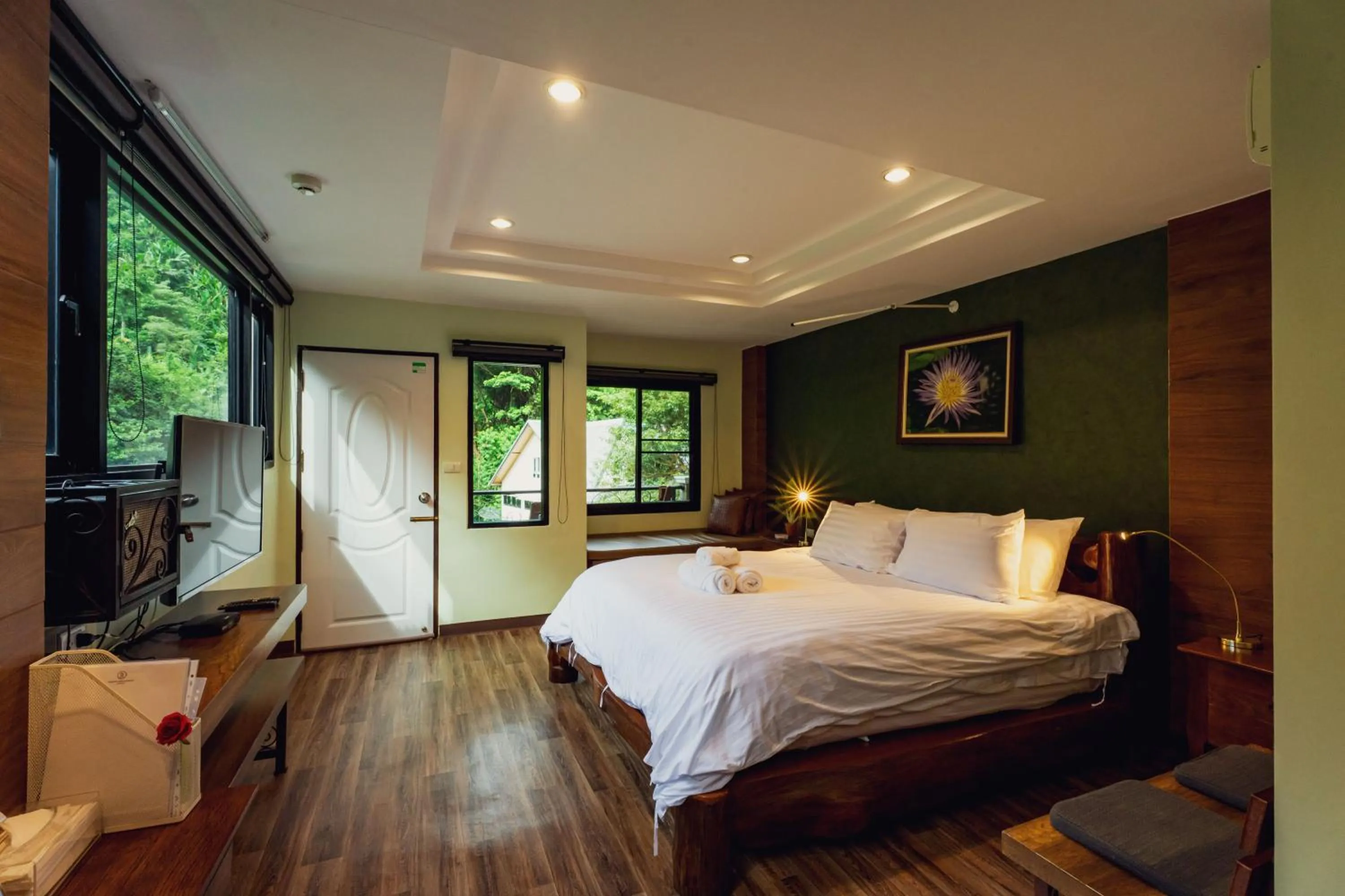 Bed in Namtok Sarika Resotel