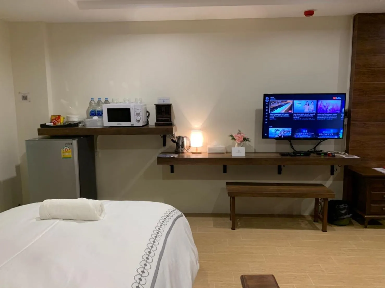 Bed in Namtok Sarika Resotel