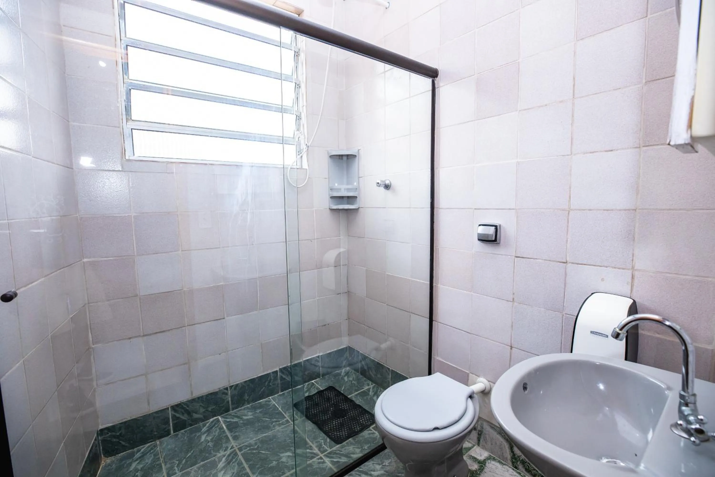 Bathroom in Hotel Venice Ubatuba