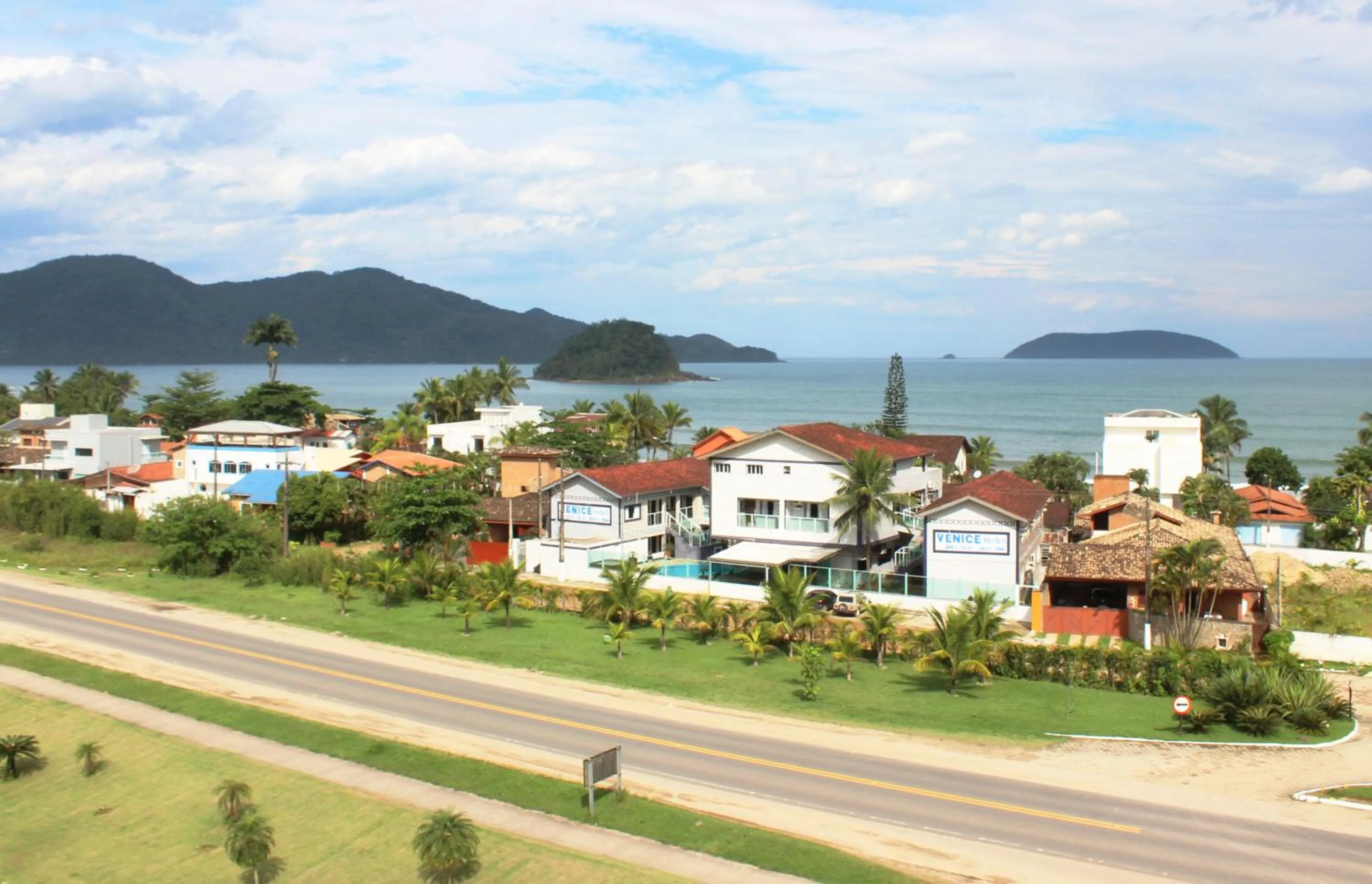 Property building in Hotel Venice Ubatuba