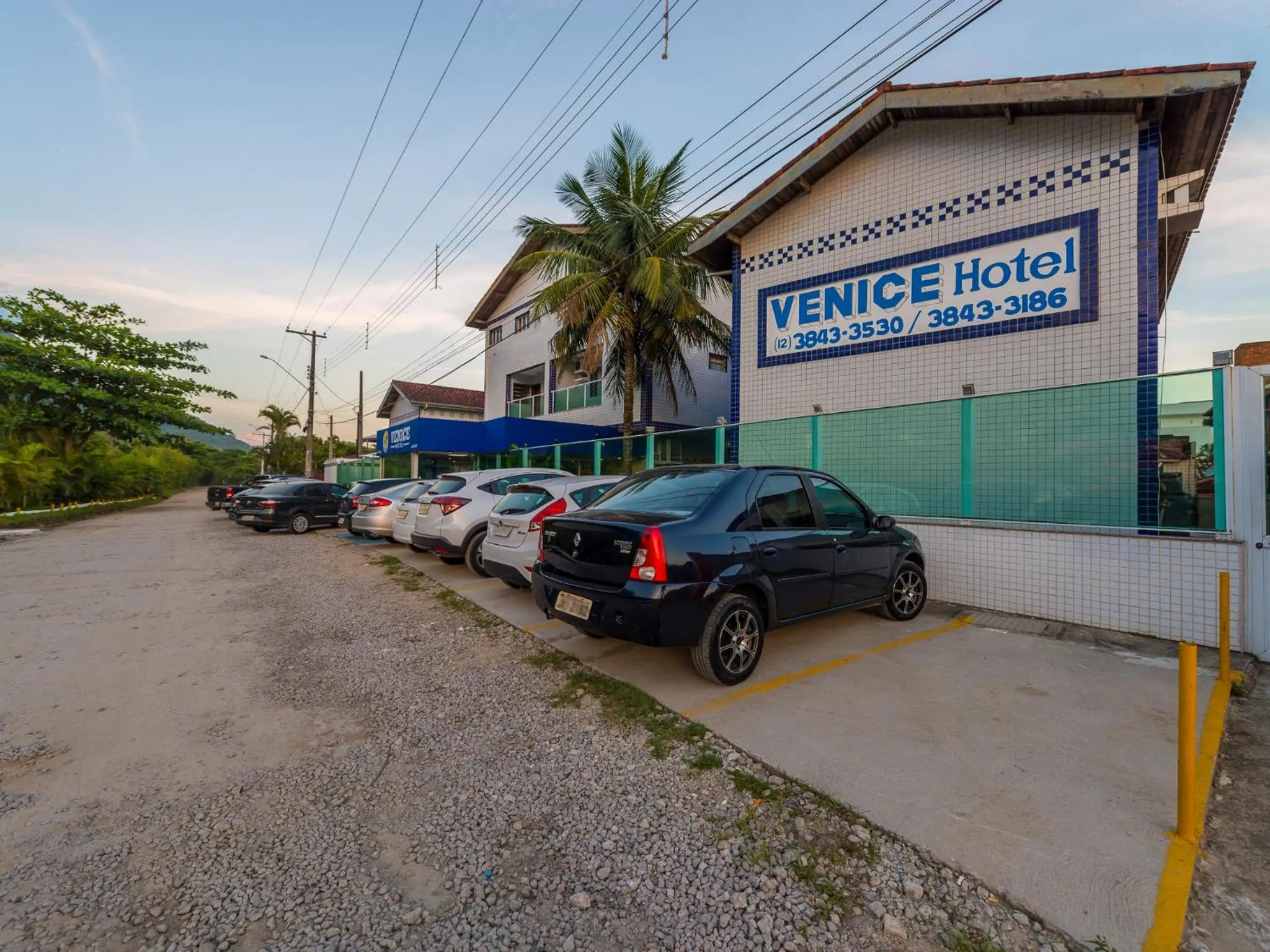 Facade/entrance in Hotel Venice Ubatuba