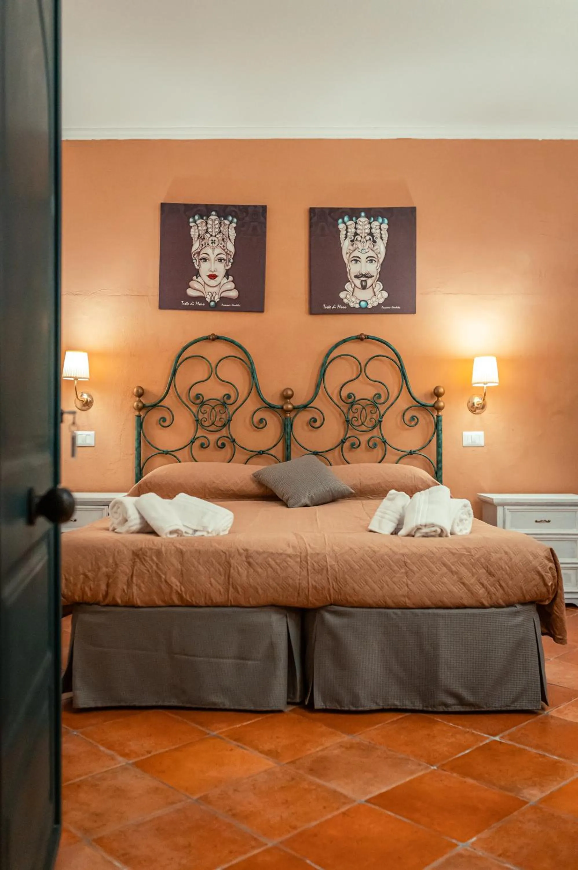 Bed in Taormina Garden Hotel