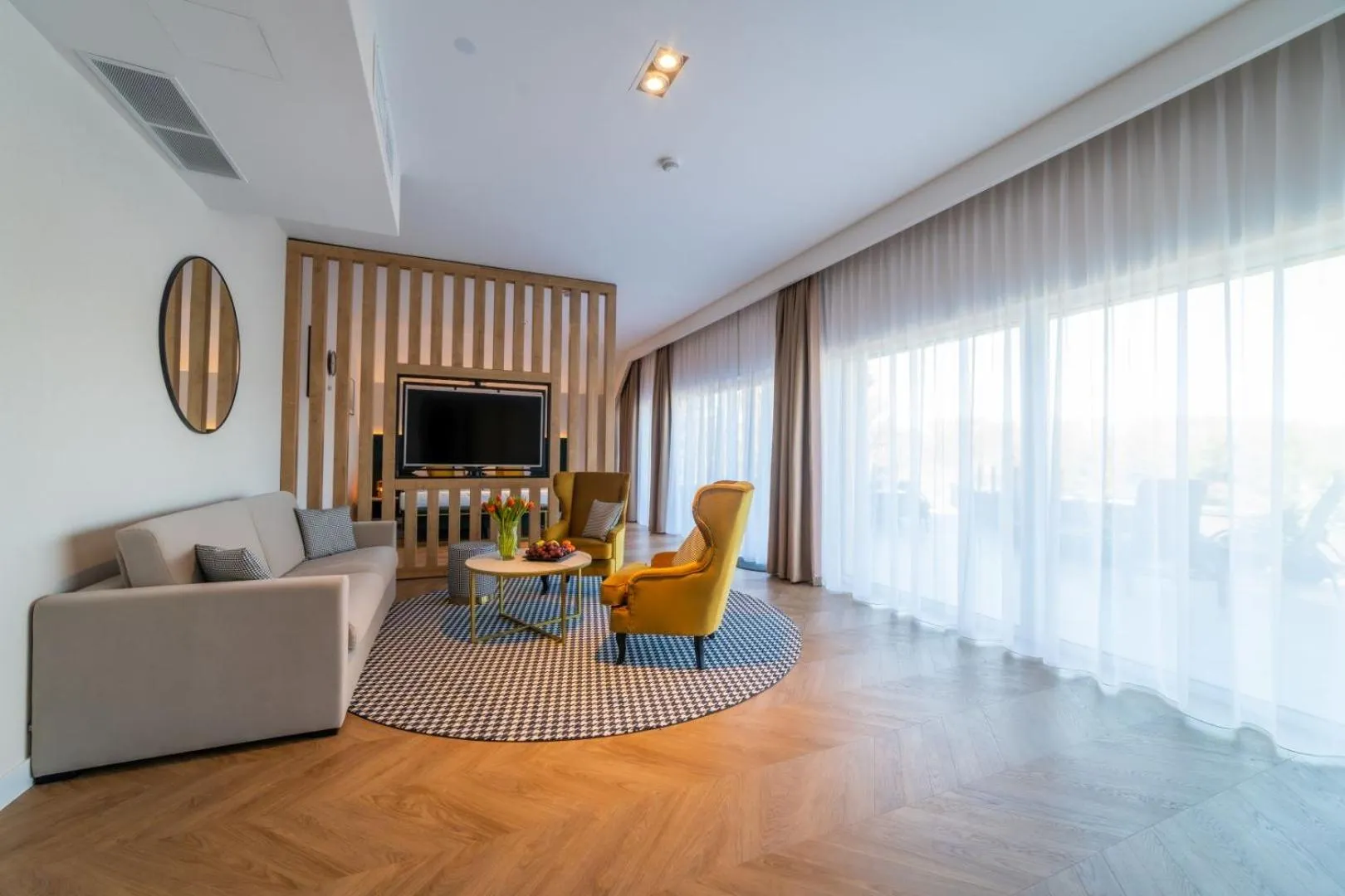 TV and multimedia in Hotel Mazurski Raj