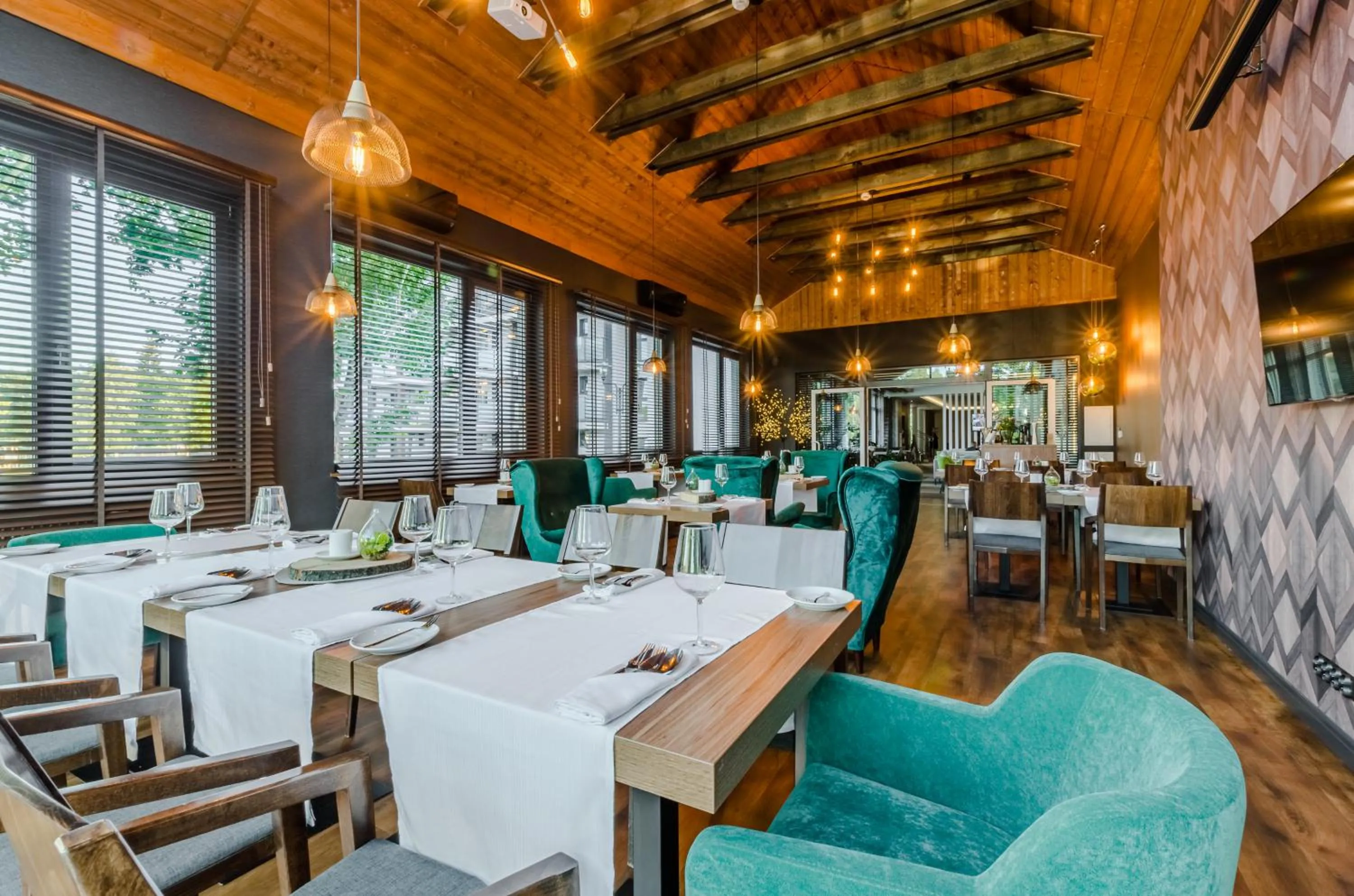 Restaurant/places to eat in Hotel Mazurski Raj