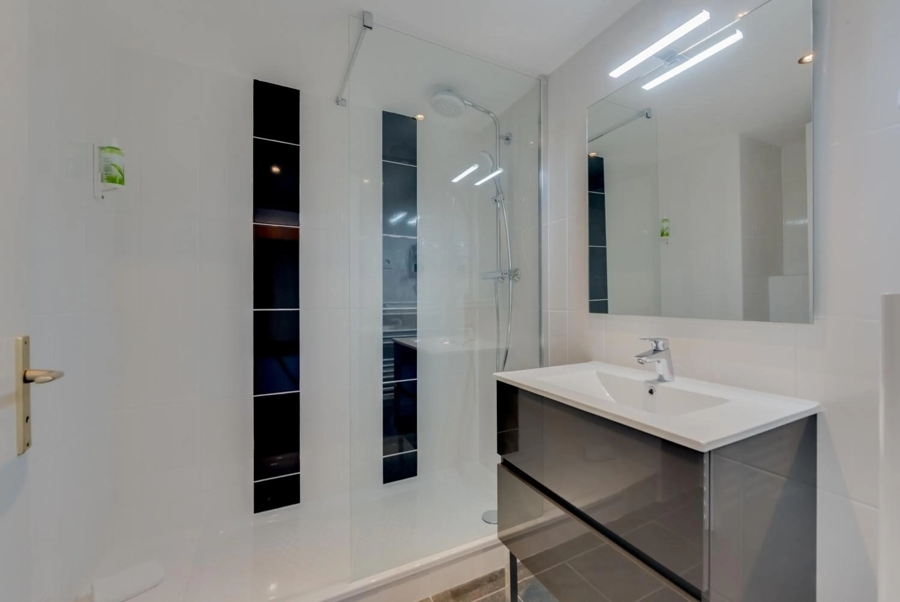 Bathroom in Residhotel Les Coralynes