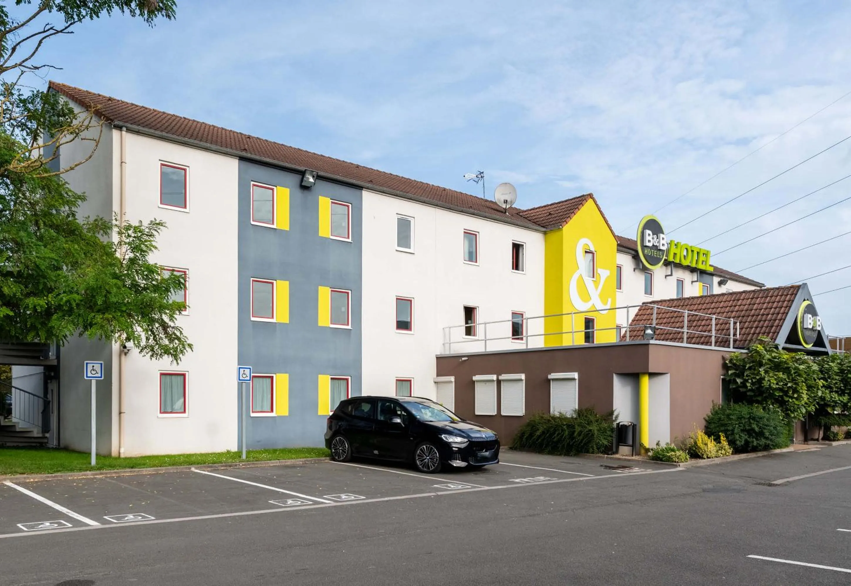 Property building in B&B HOTEL Lille Lezennes Grand Stade