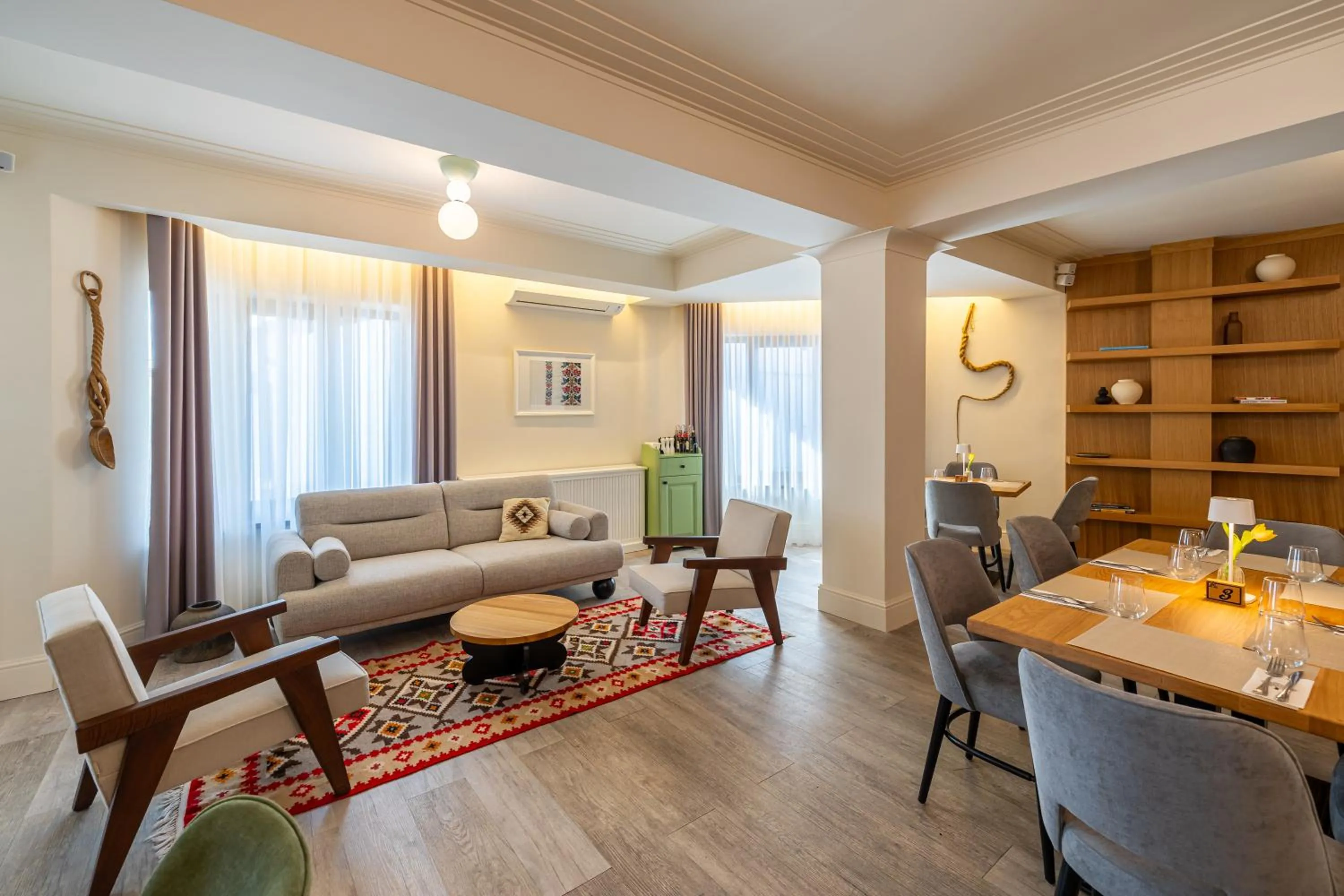 Armonia by Aristocratis