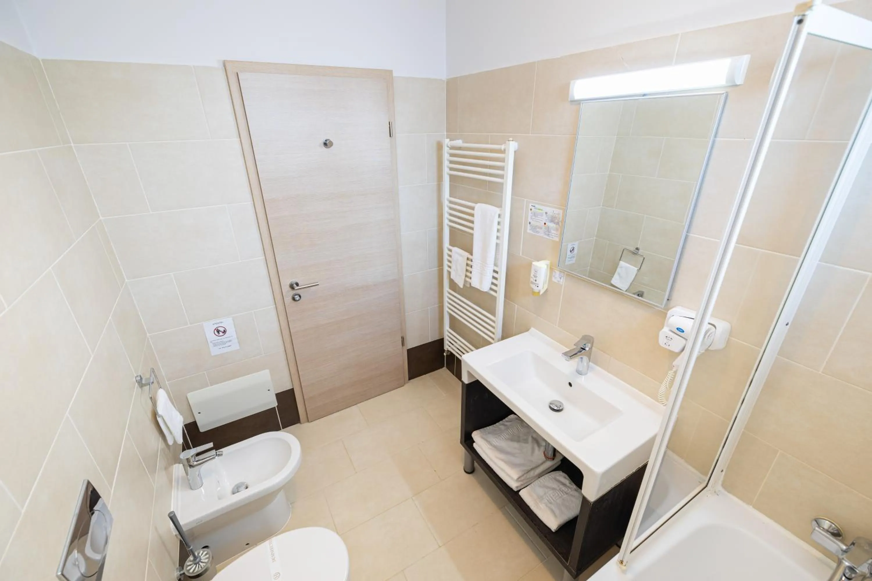 Armonia by Aristocratis