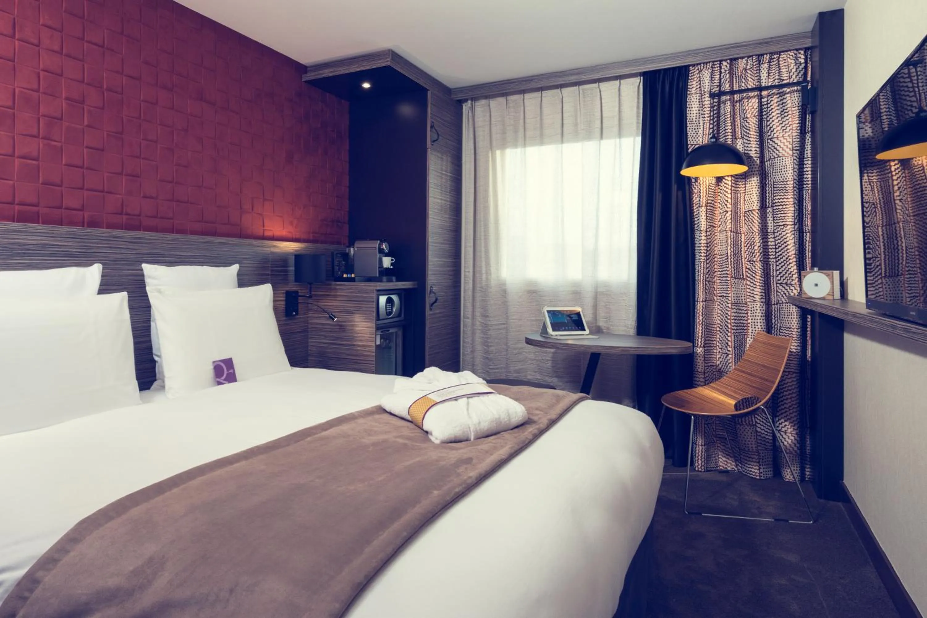 Bedroom, Bed in Mercure Paris Porte de Pantin