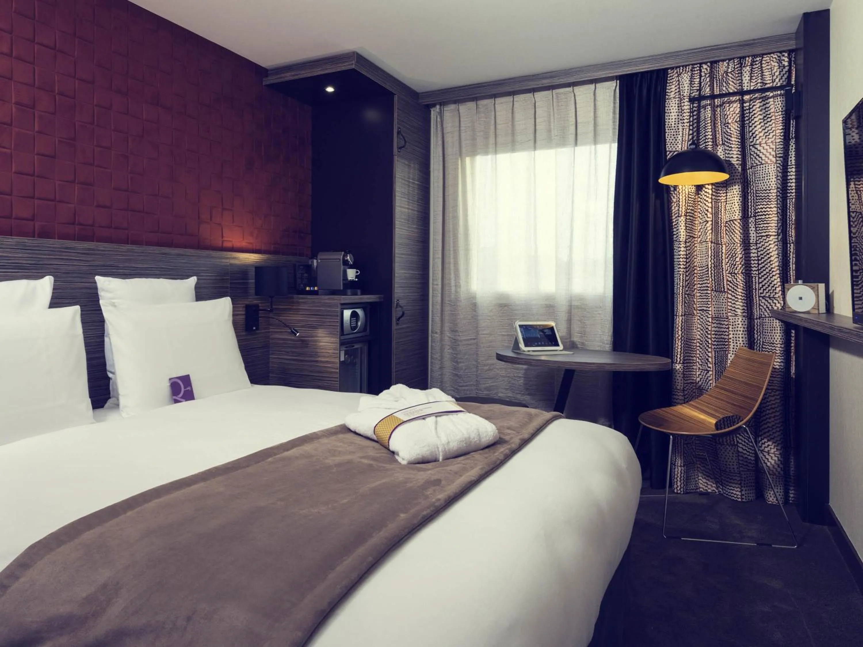 Bedroom, Bed in Mercure Paris Porte de Pantin