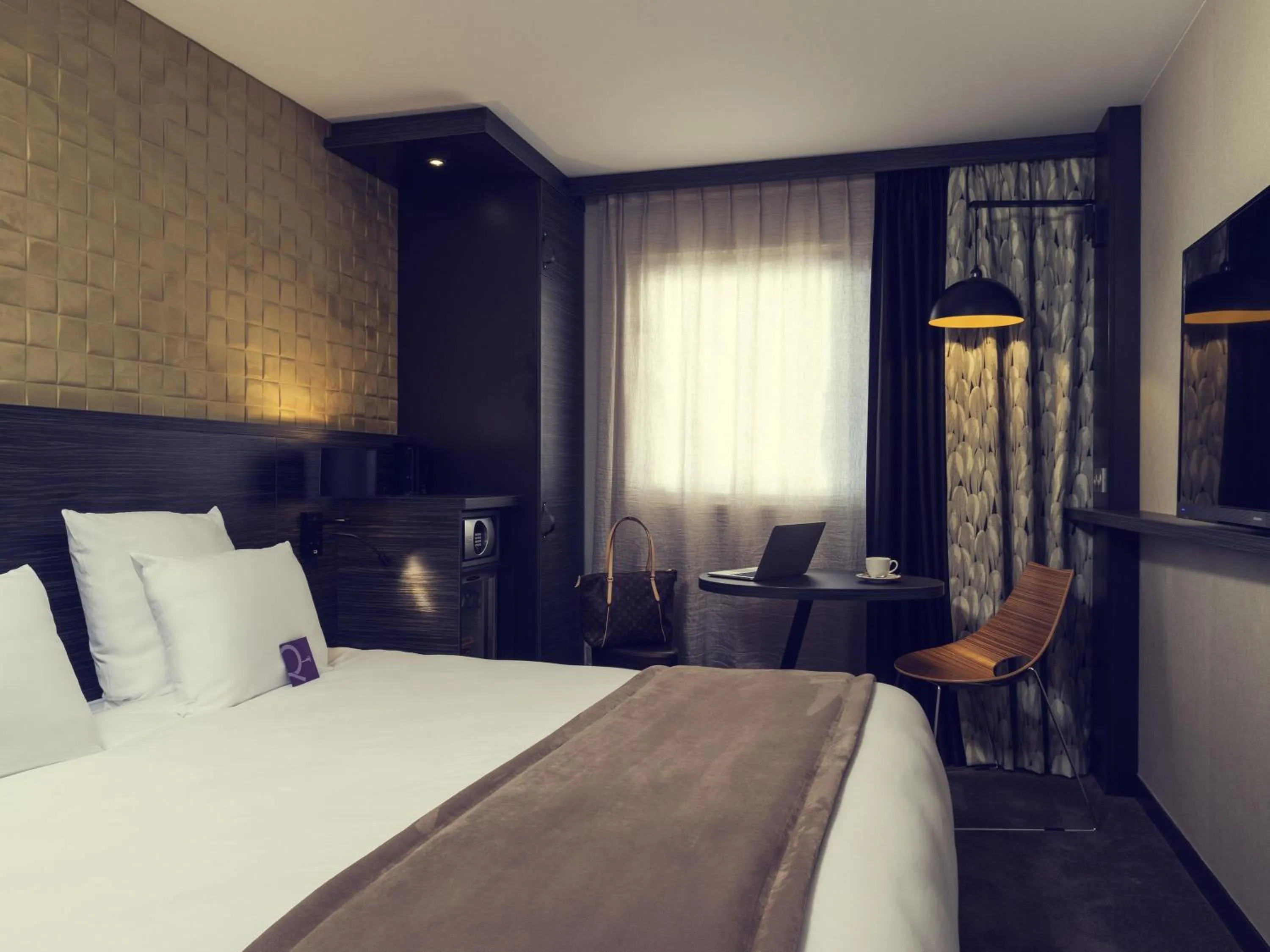 Bedroom, Bed in Mercure Paris Porte de Pantin