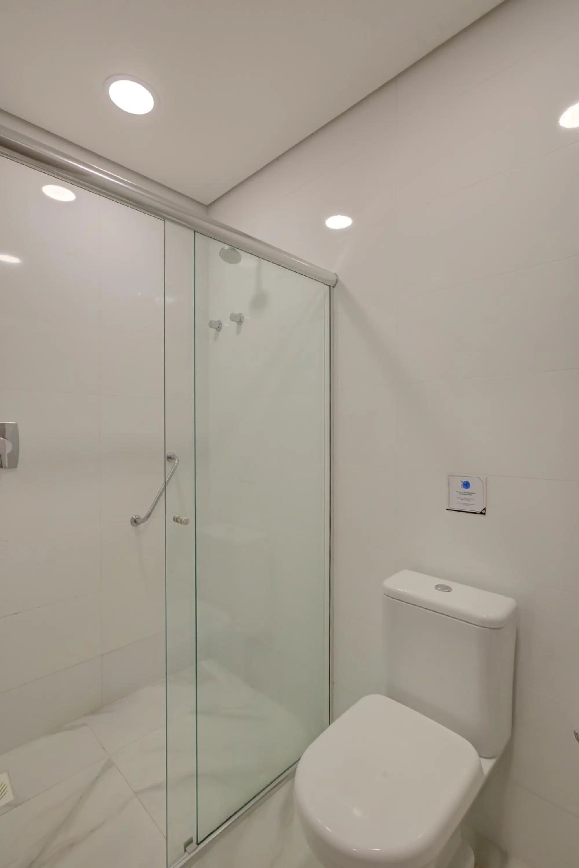 Toilet in Slaviero Blumenau