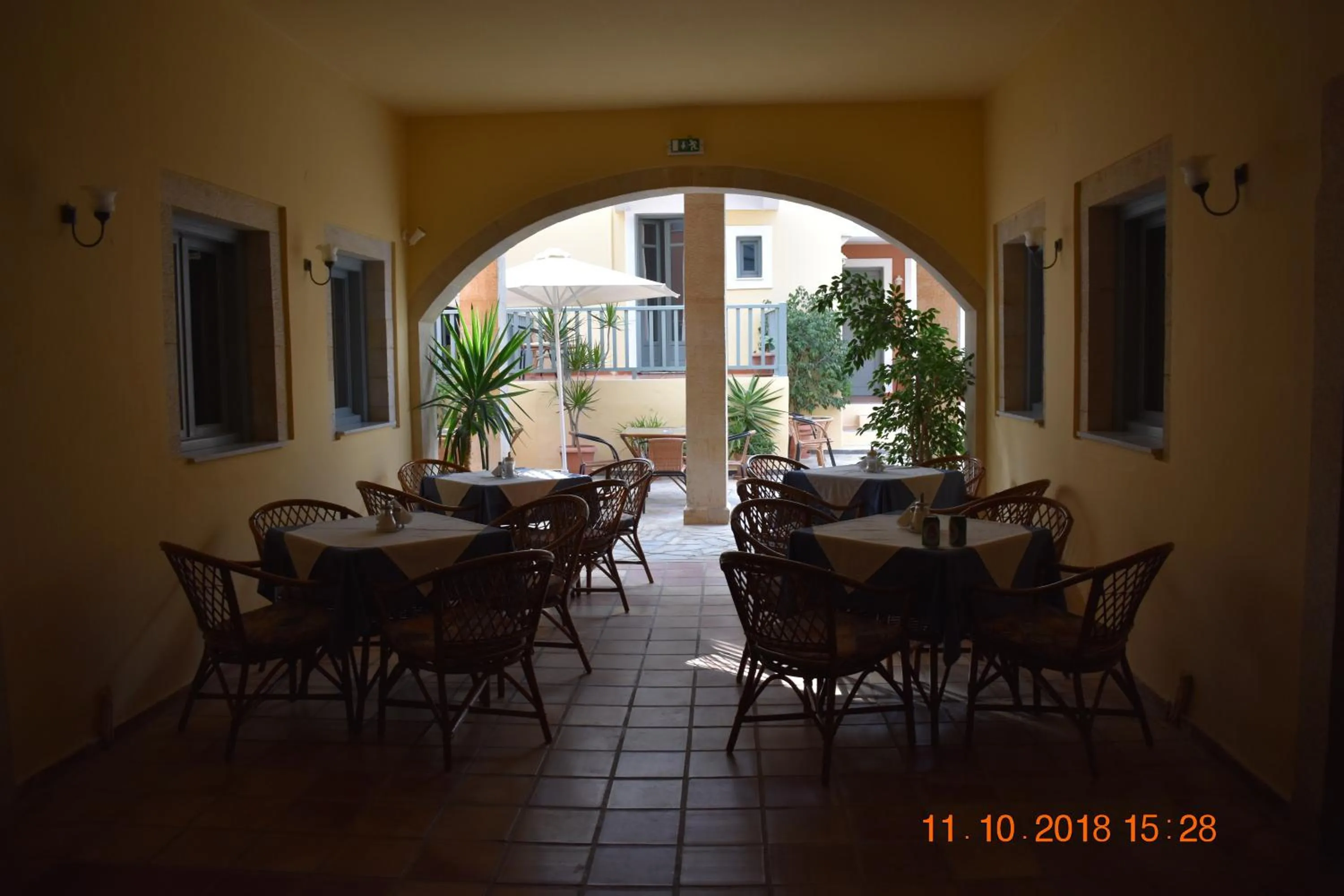 Restaurant/places to eat in Vecchio Hotel