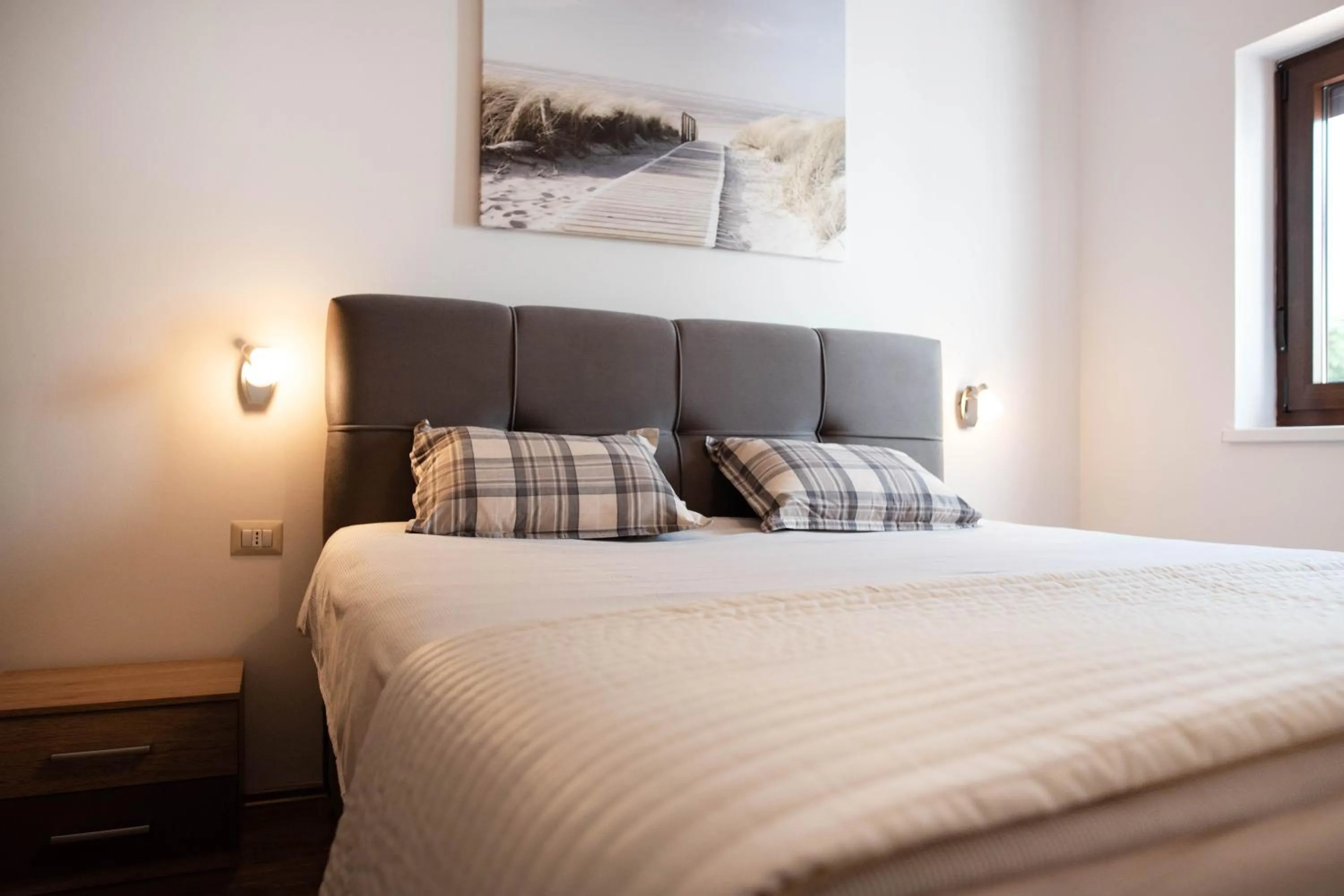 Bed in Apartments Deak