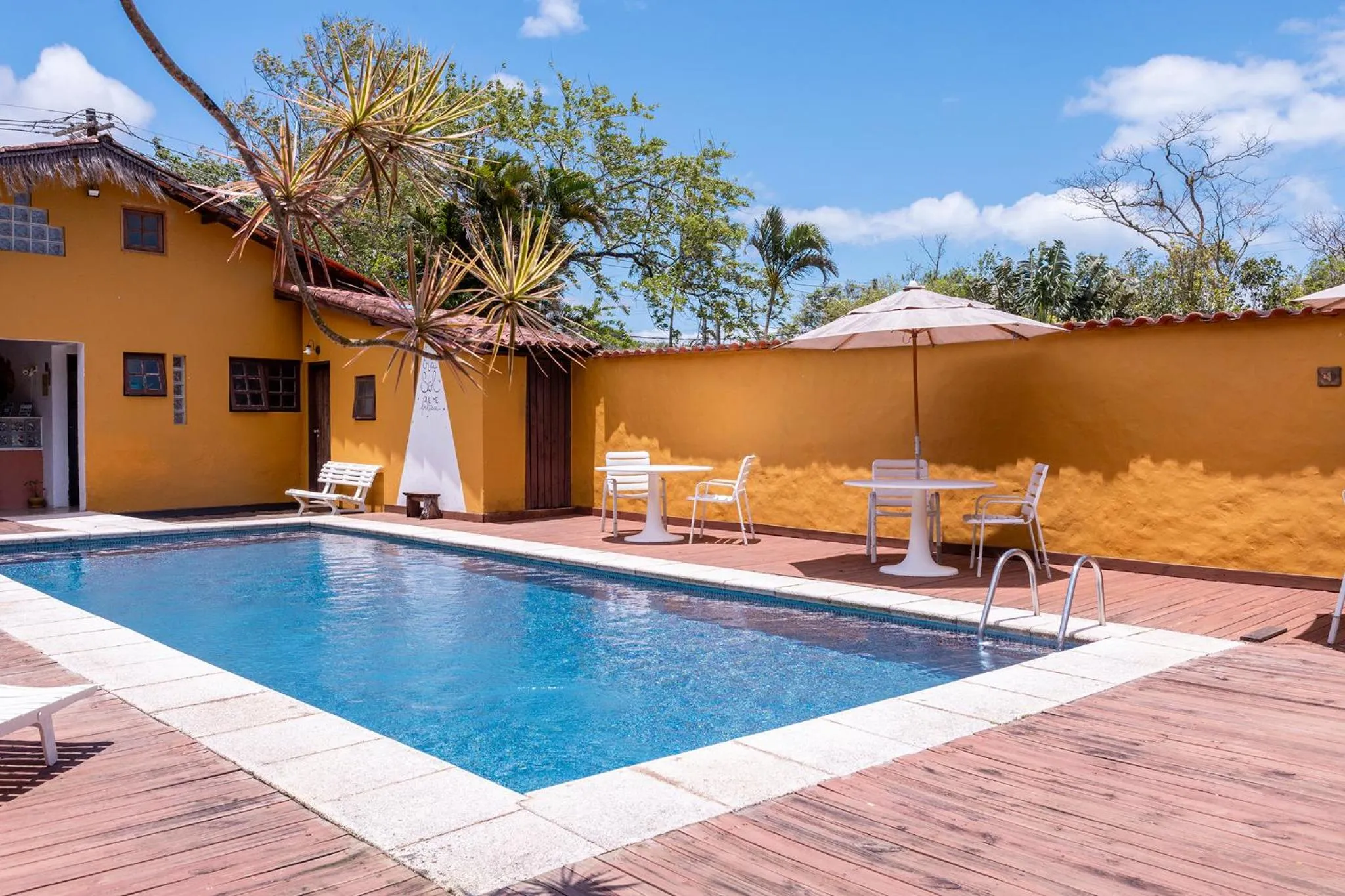 Pool view in Pousada In Bali - Maresias