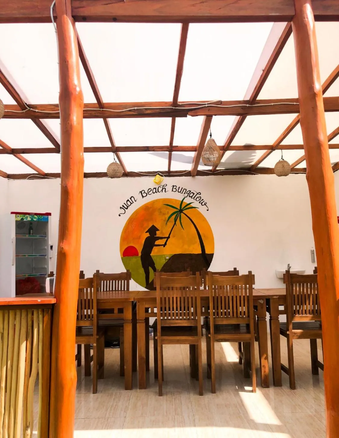 Dining area in Juan Beach Bungalow
