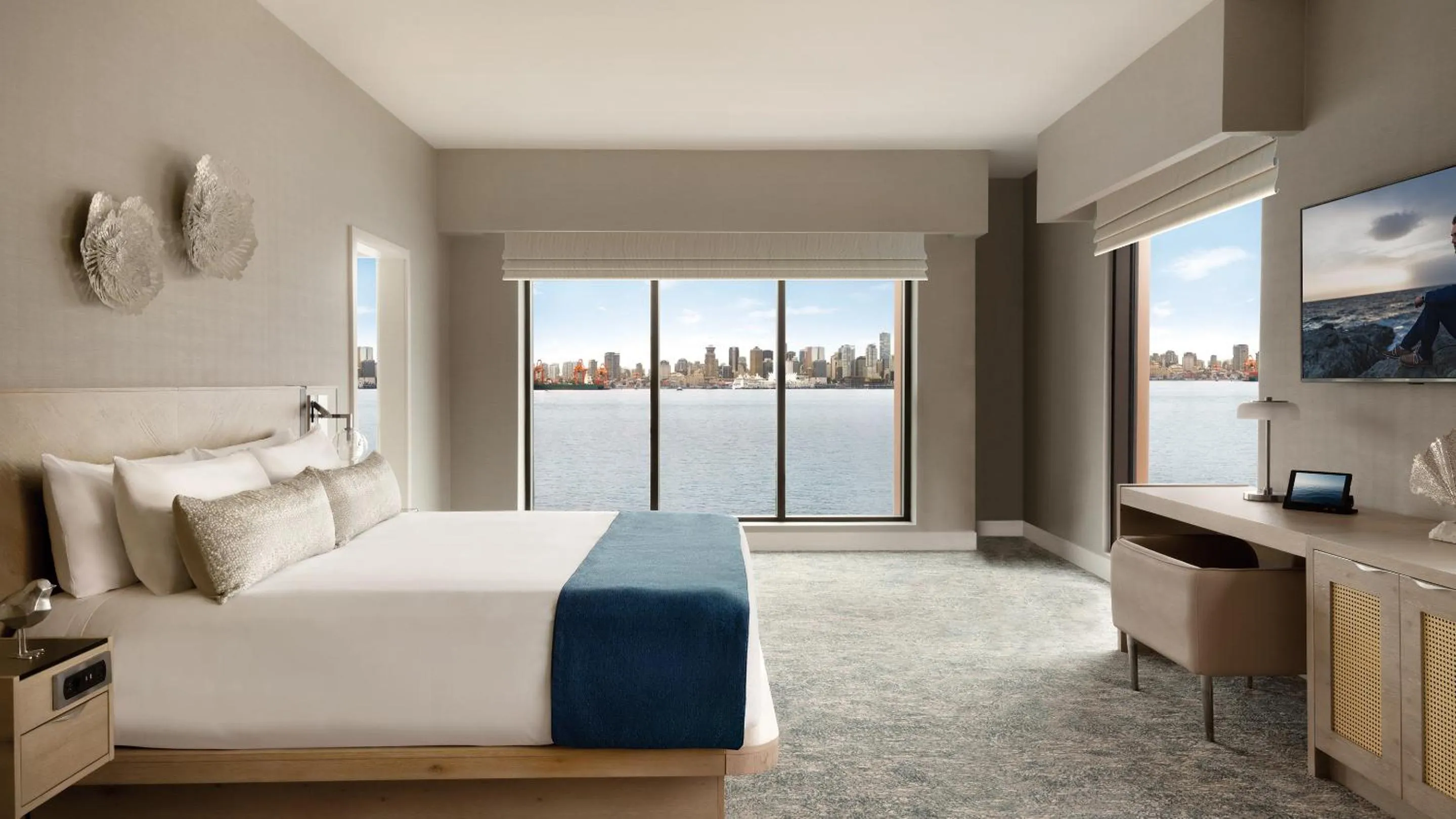 View (from property/room), Bed in Seaside Hotel North Vancouver