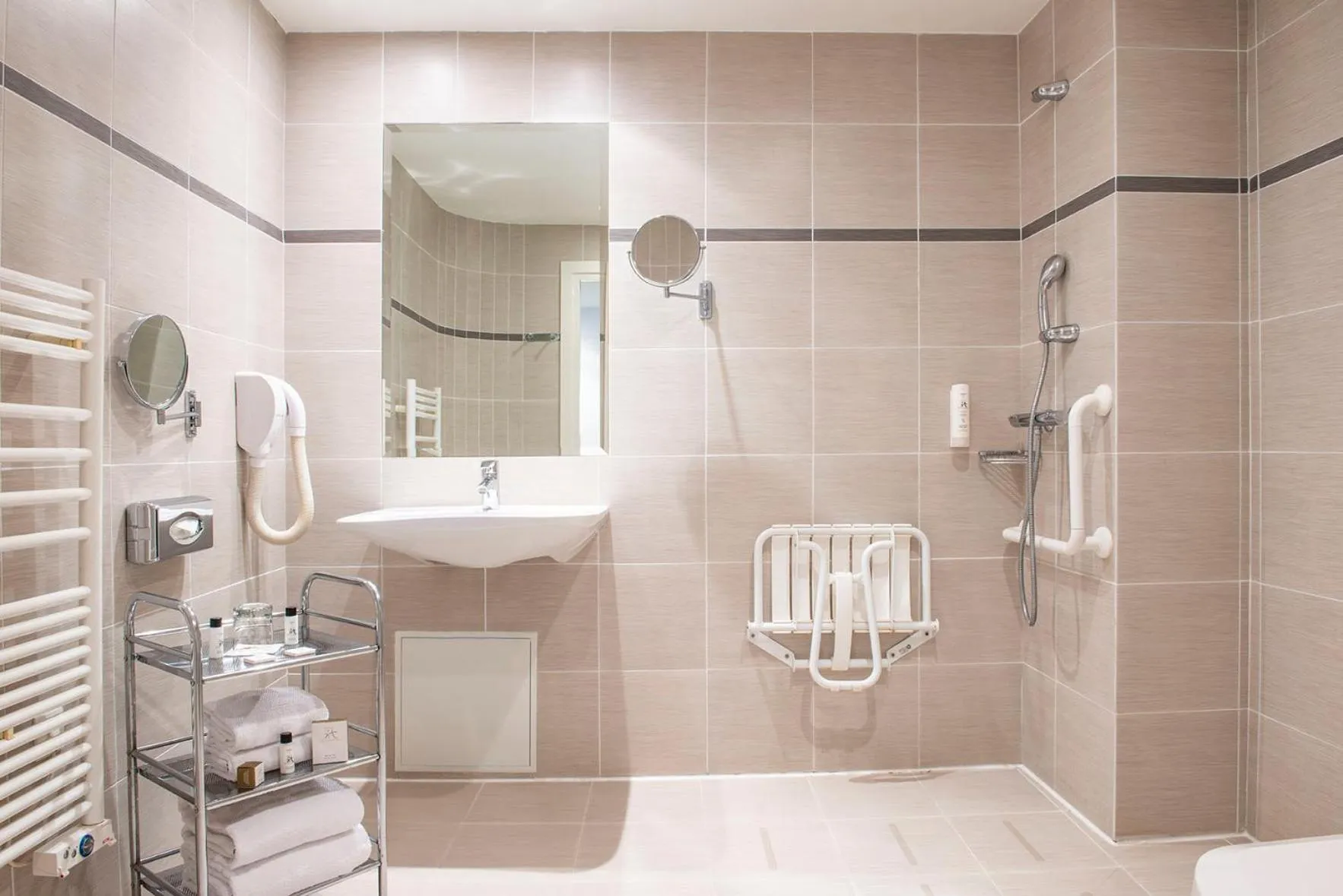 Bathroom in Hôtel West End Promenade