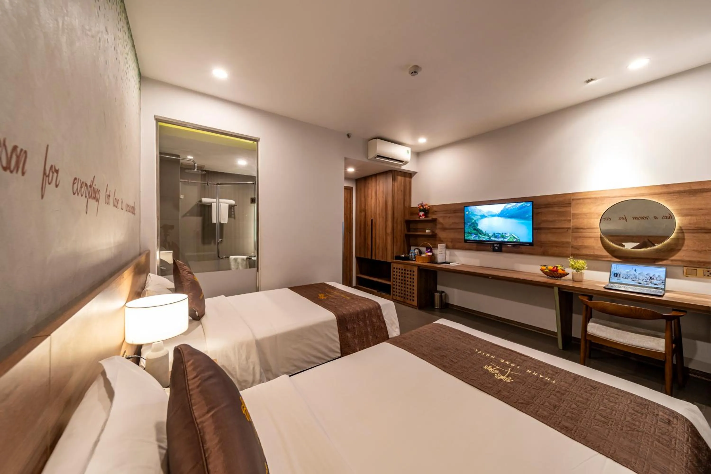 Bed in Thanh Long Hotel - Tra Khuc