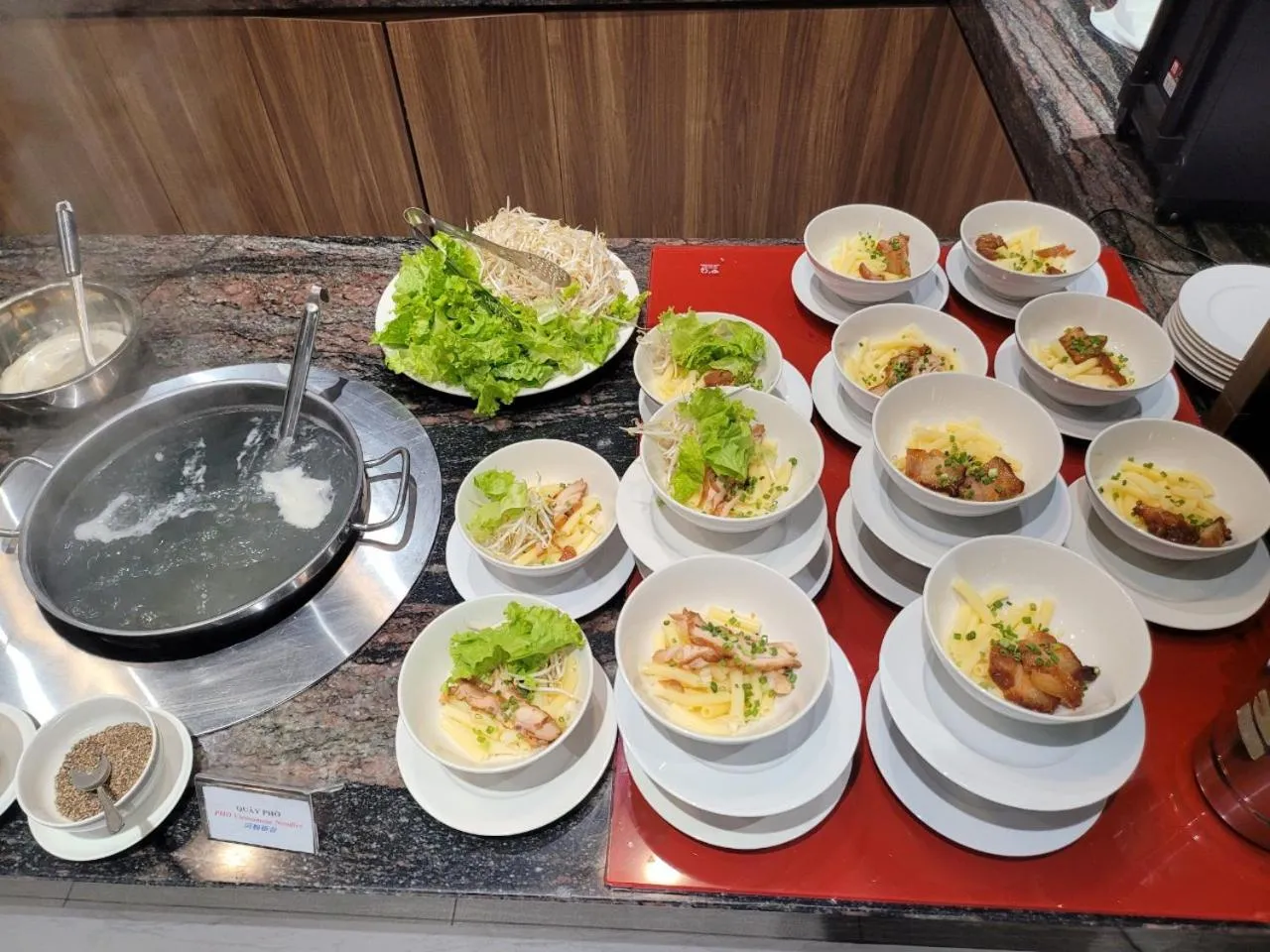 Food and drinks in Thanh Long Hotel - Tra Khuc