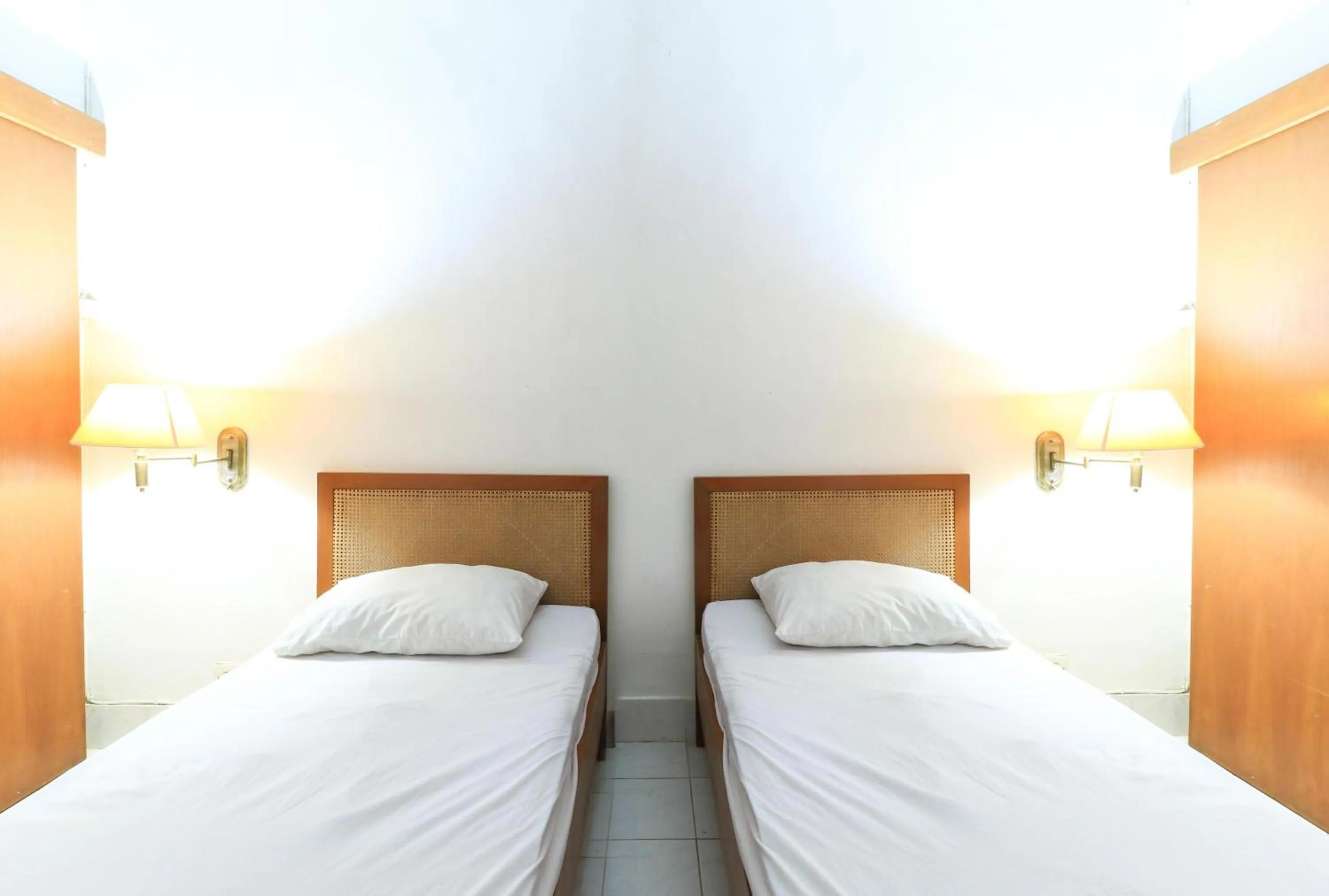 Bedroom, Bed in Sari Bali Resort