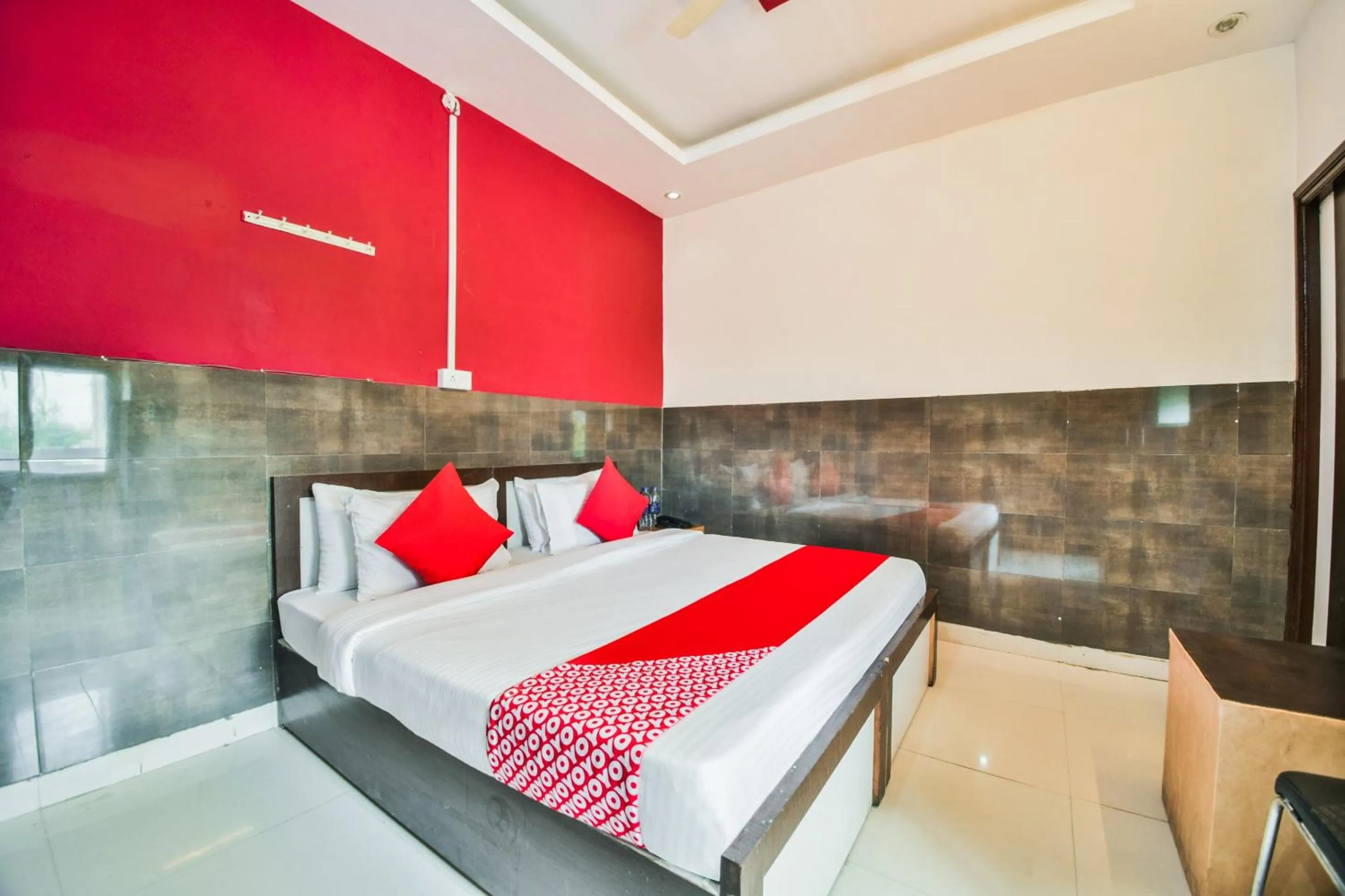 Bedroom in Hotel O King's Palace