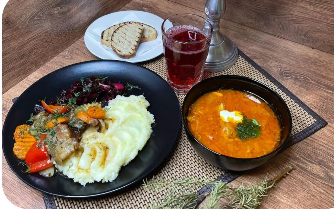 Lounge or bar in City Westa Hotel