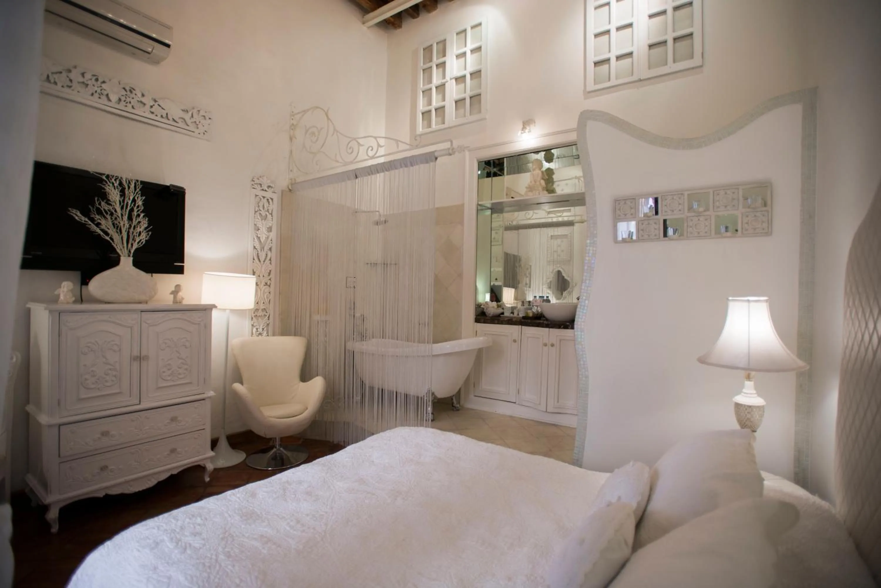 Photo of the whole room, Bed in Casa Pedro Loza