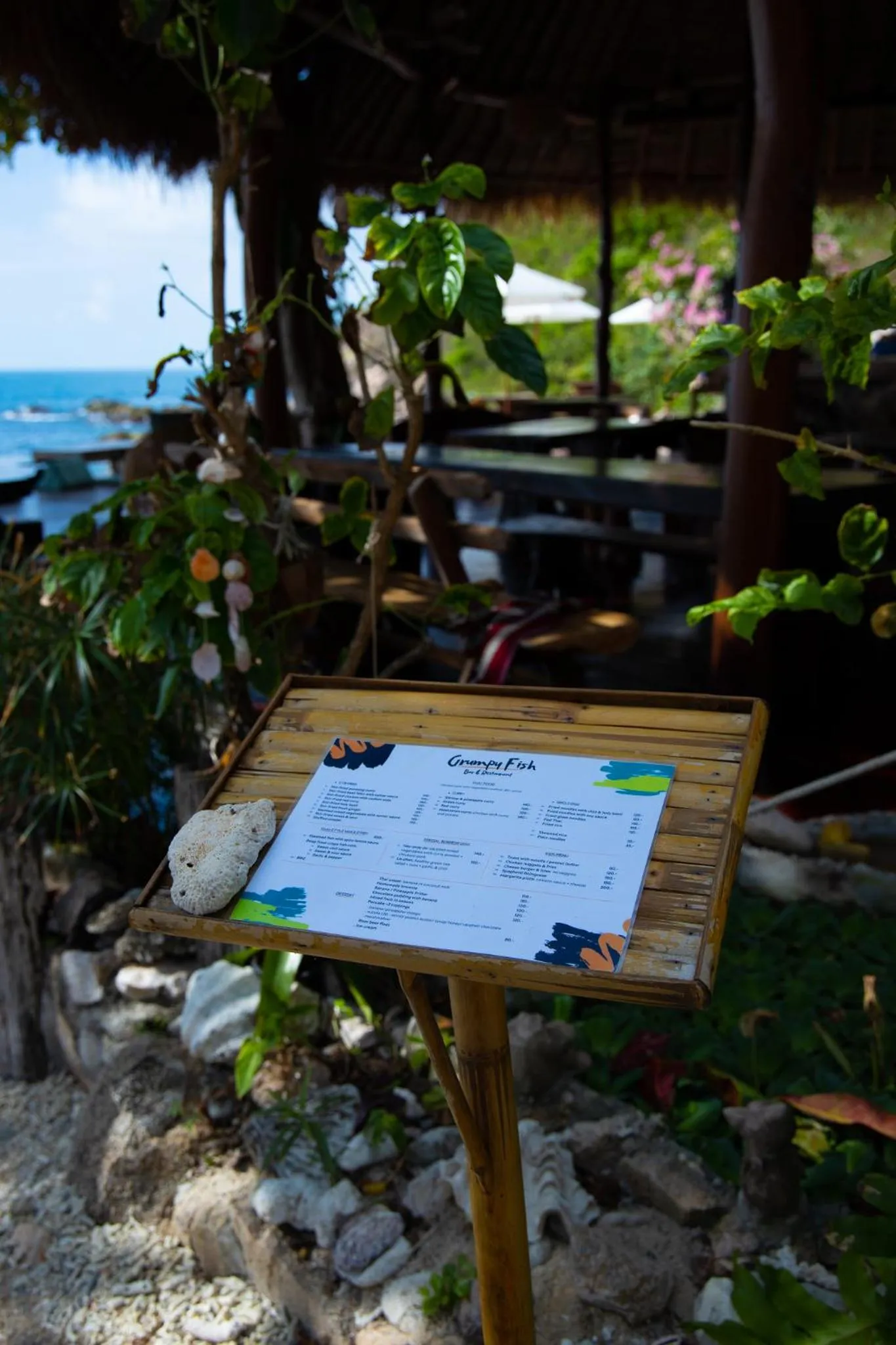 Restaurant/places to eat in Coral View Resort