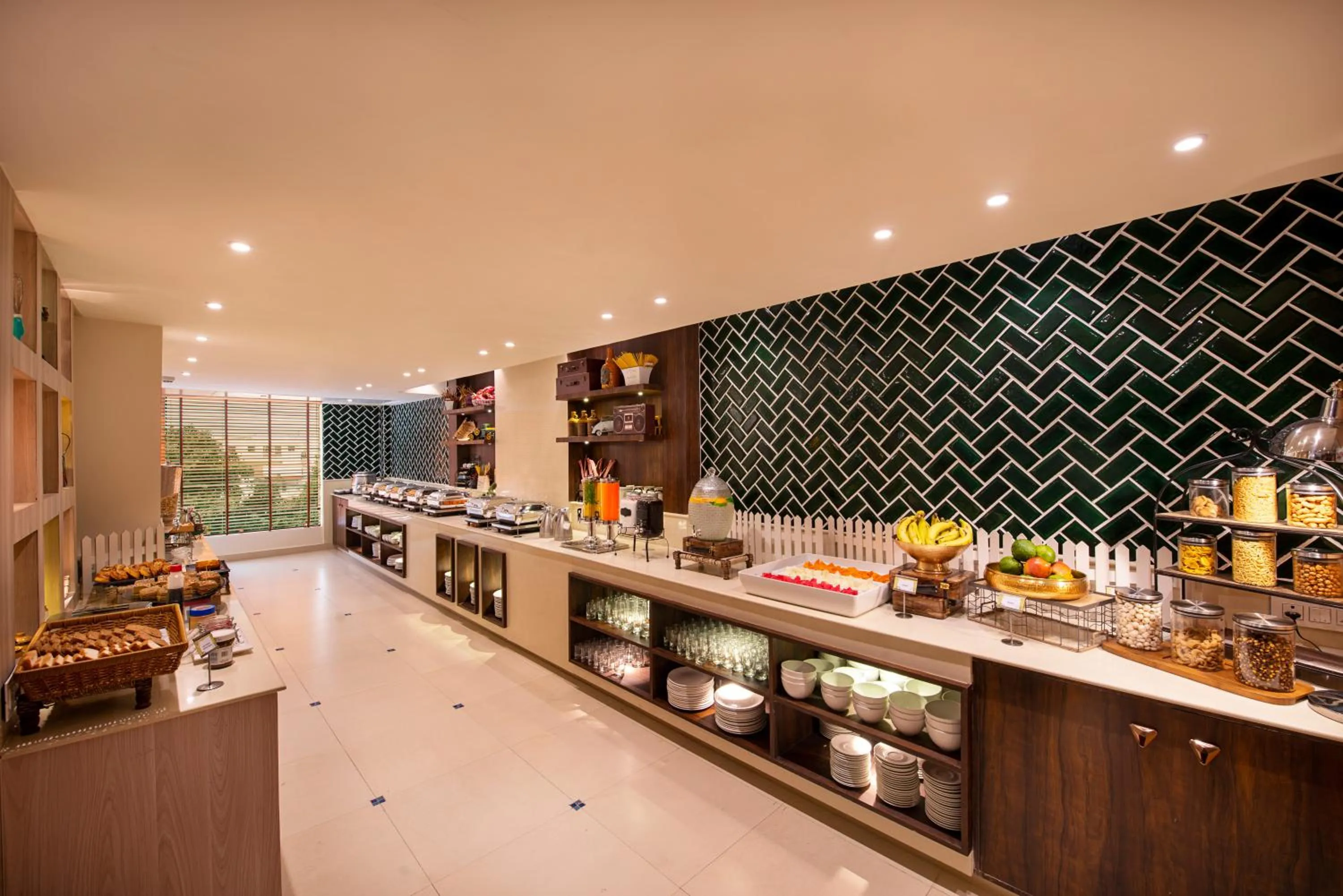 Restaurant/places to eat in Bloom Boutique l Ranjit Avenue