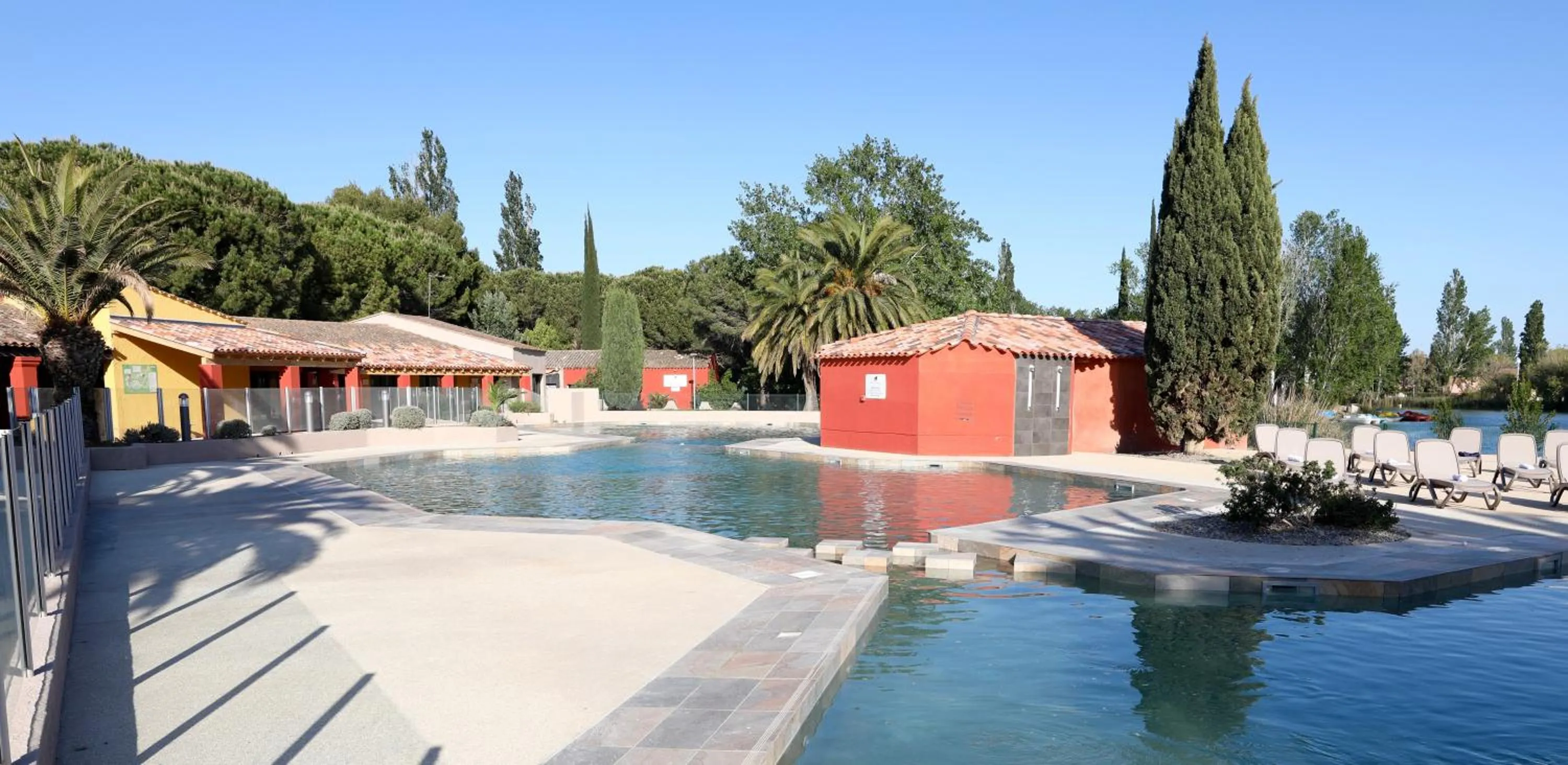 Swimming pool in SOWELL HOTELS L'Olivier