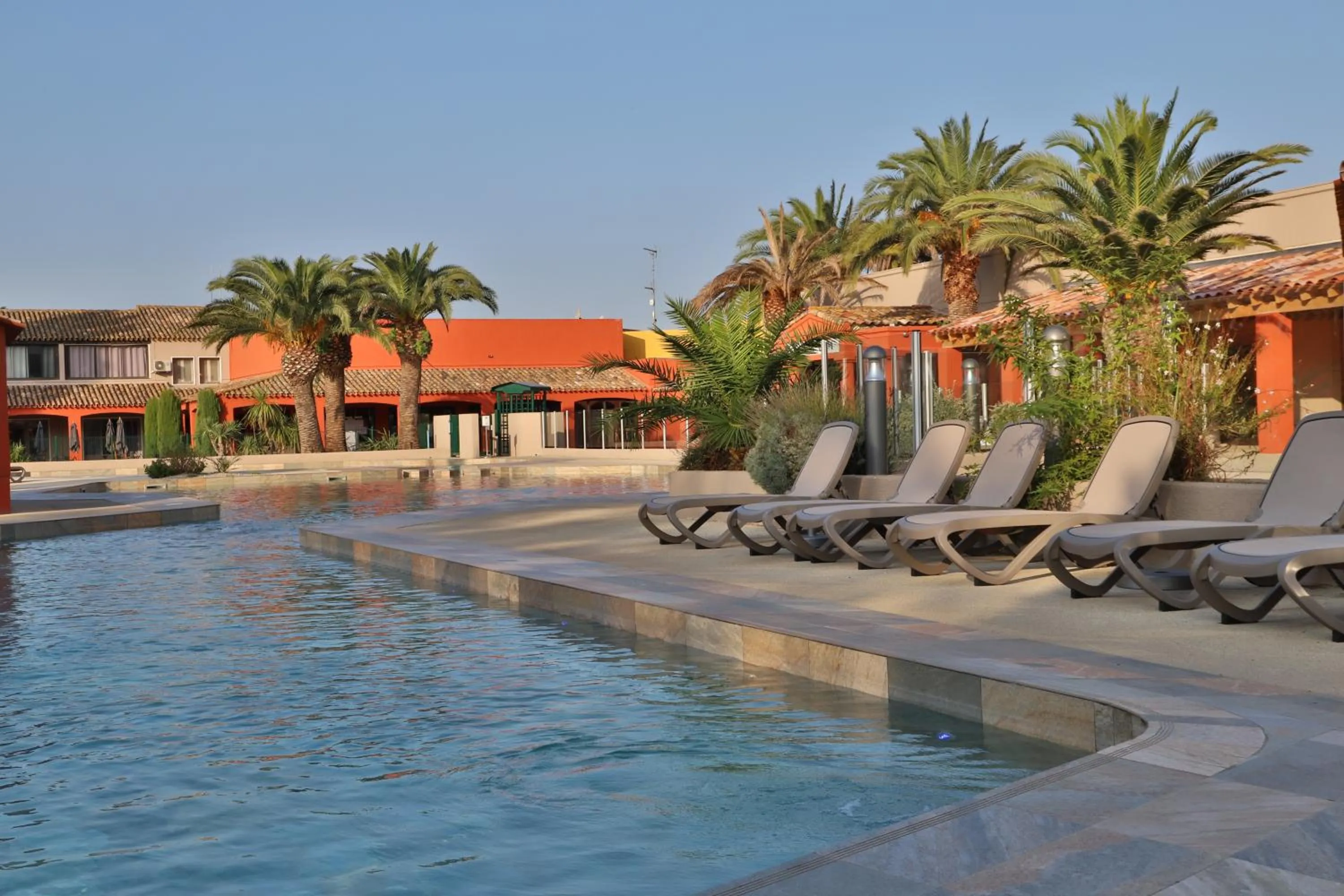 Swimming pool in SOWELL HOTELS L'Olivier