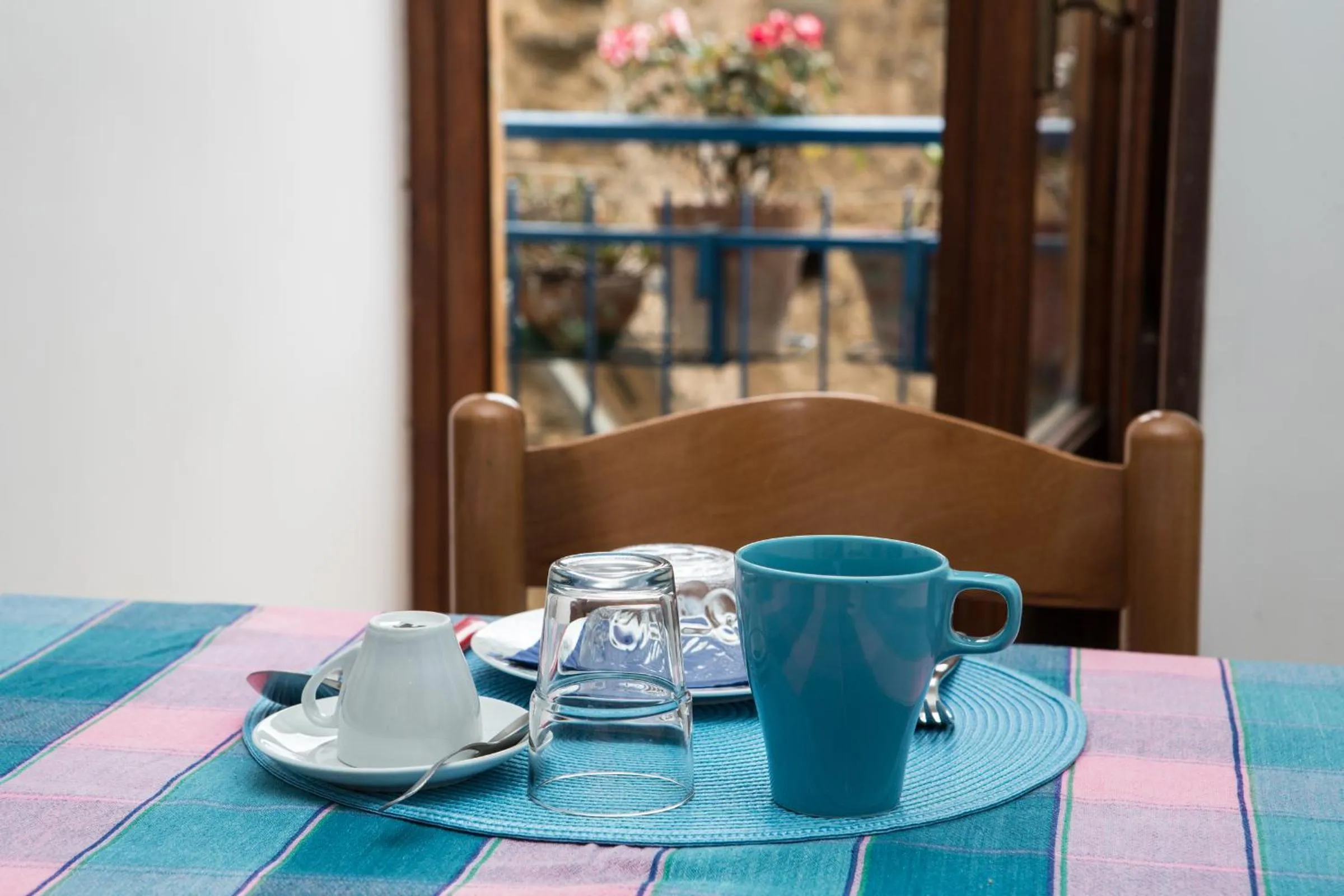 Food and drinks in La Casa sul Blu Albergo Diffuso