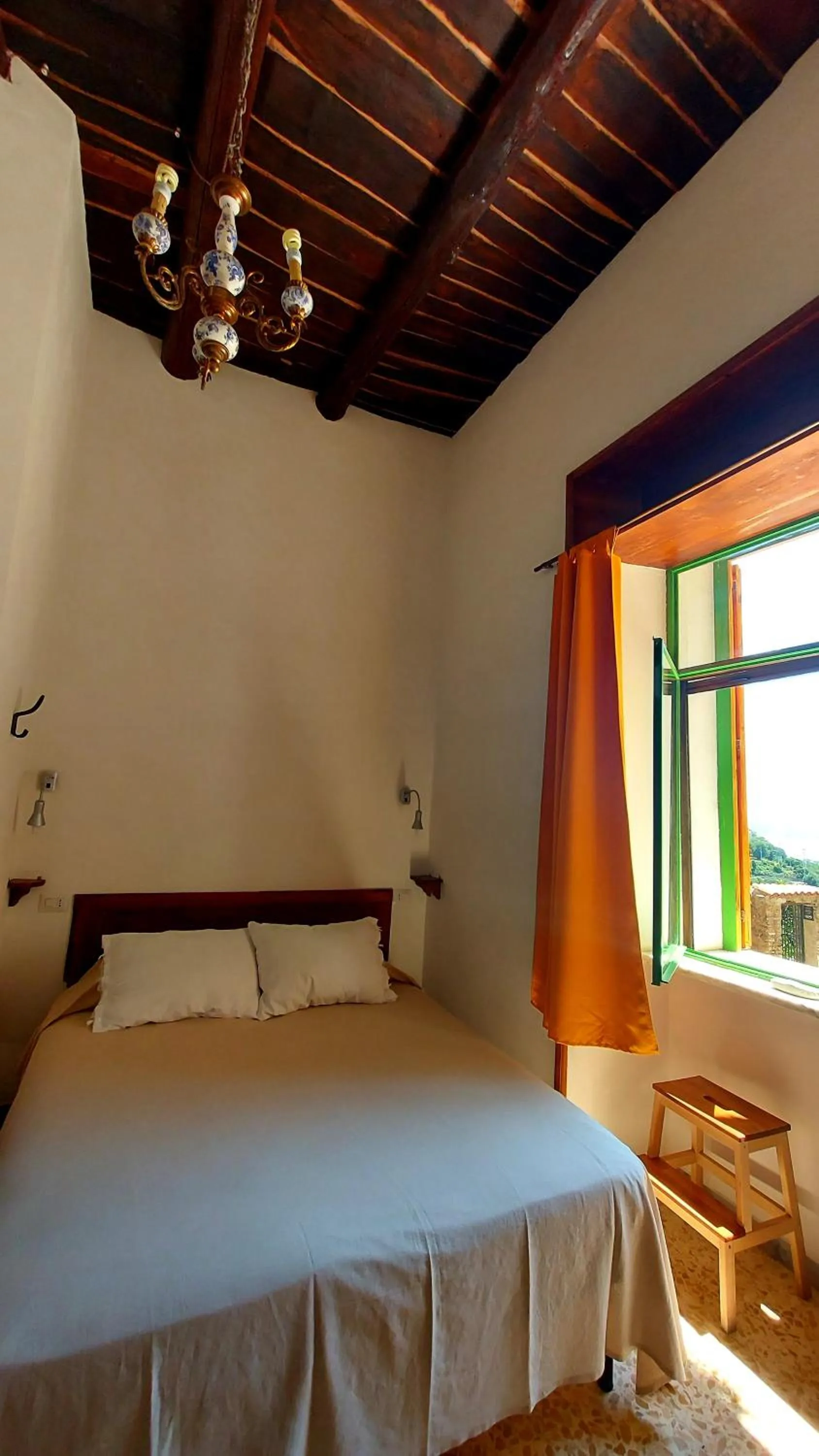 Bed in La Casa sul Blu Albergo Diffuso