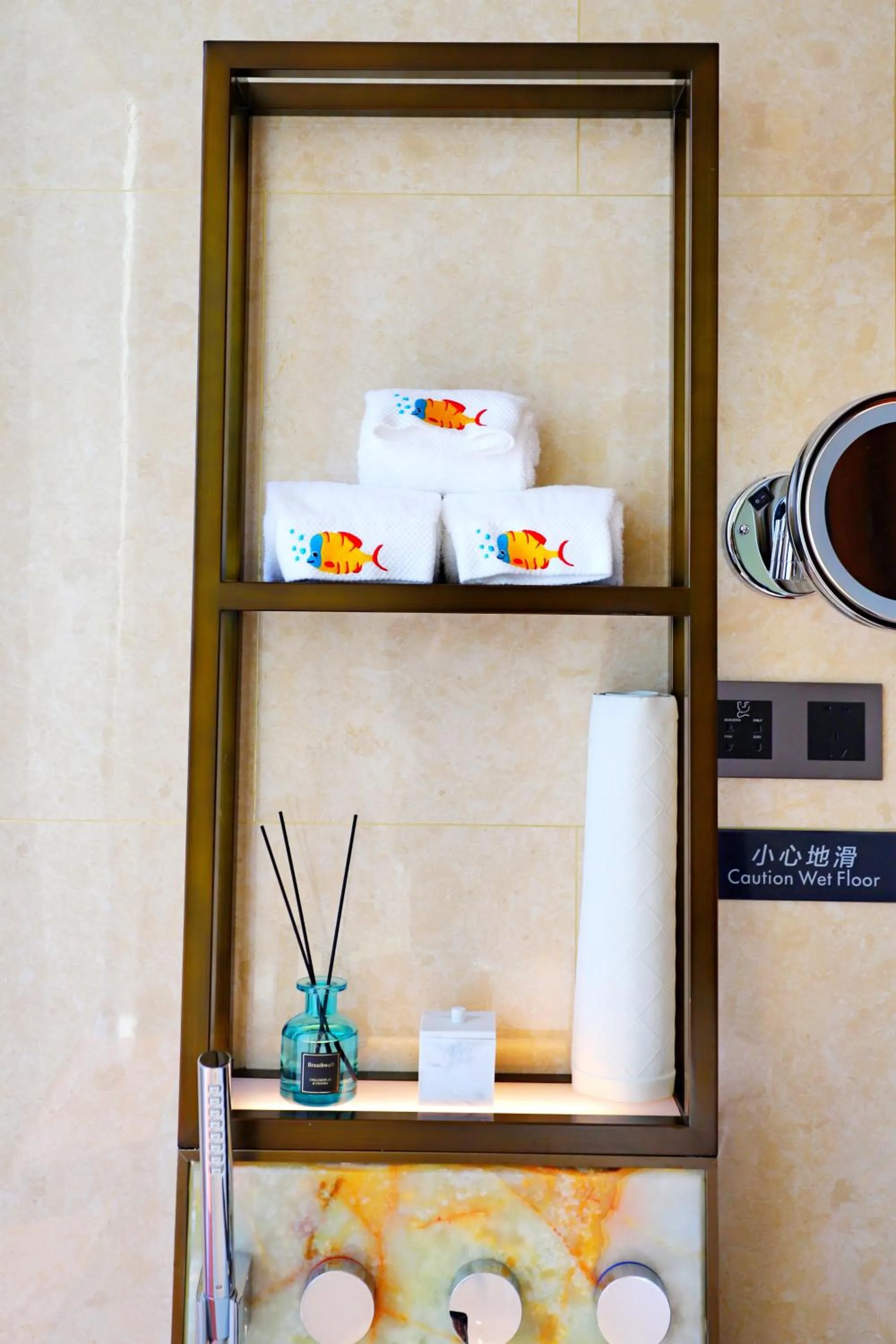 room service in Pullman Huizhou Kaisa