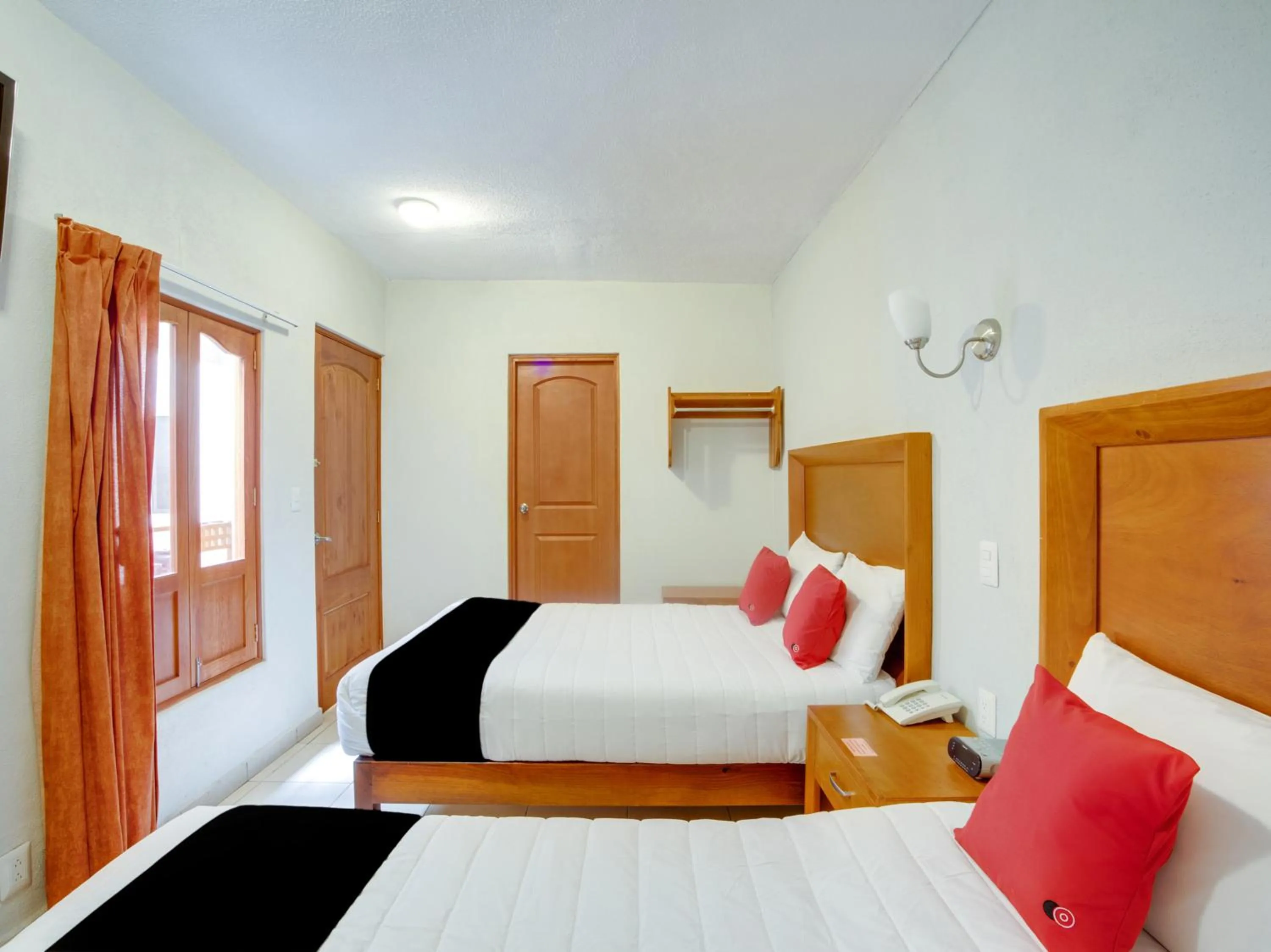 Bedroom, Bed in Hotel Patzcuaro