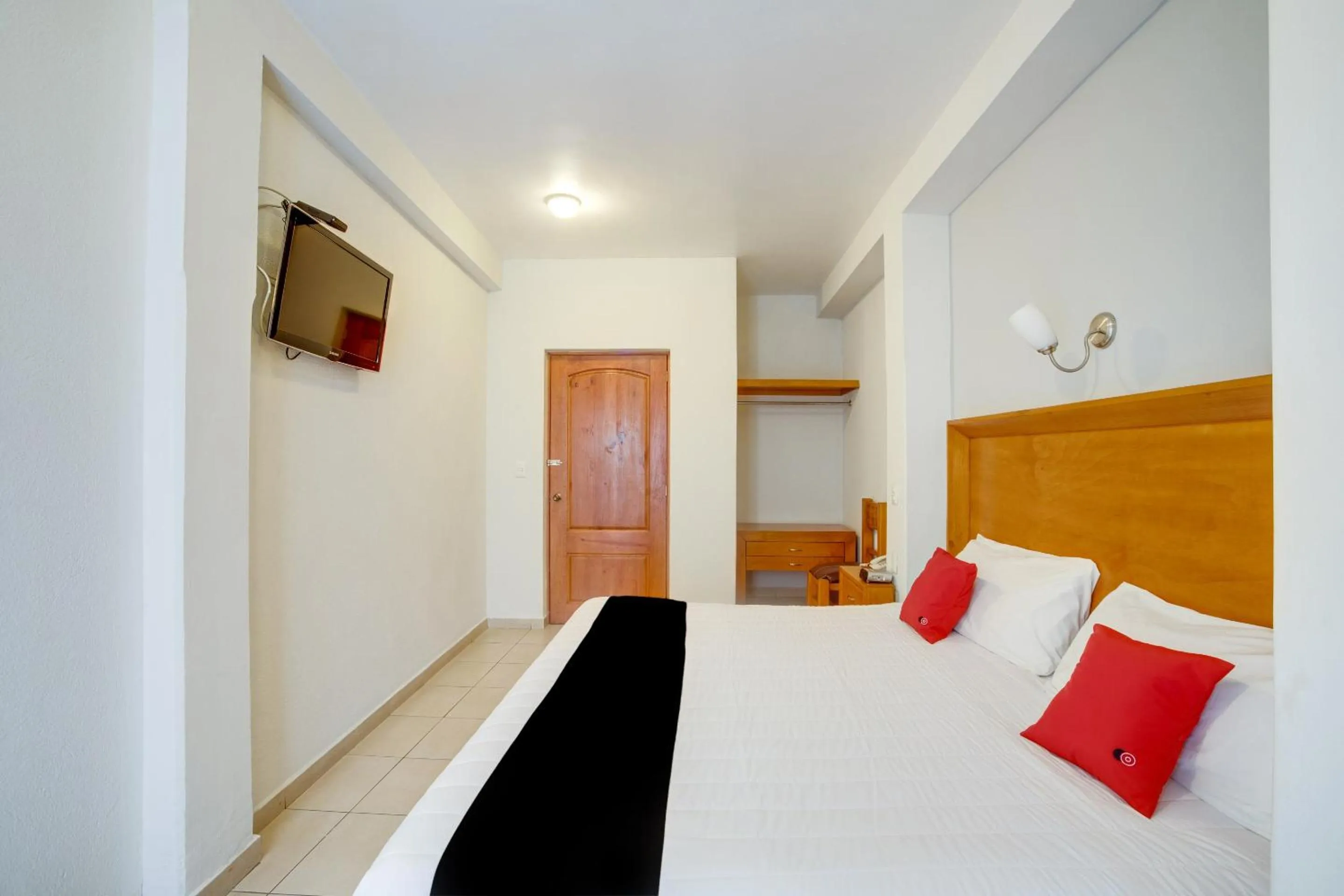 Bedroom, Bed in Hotel Patzcuaro