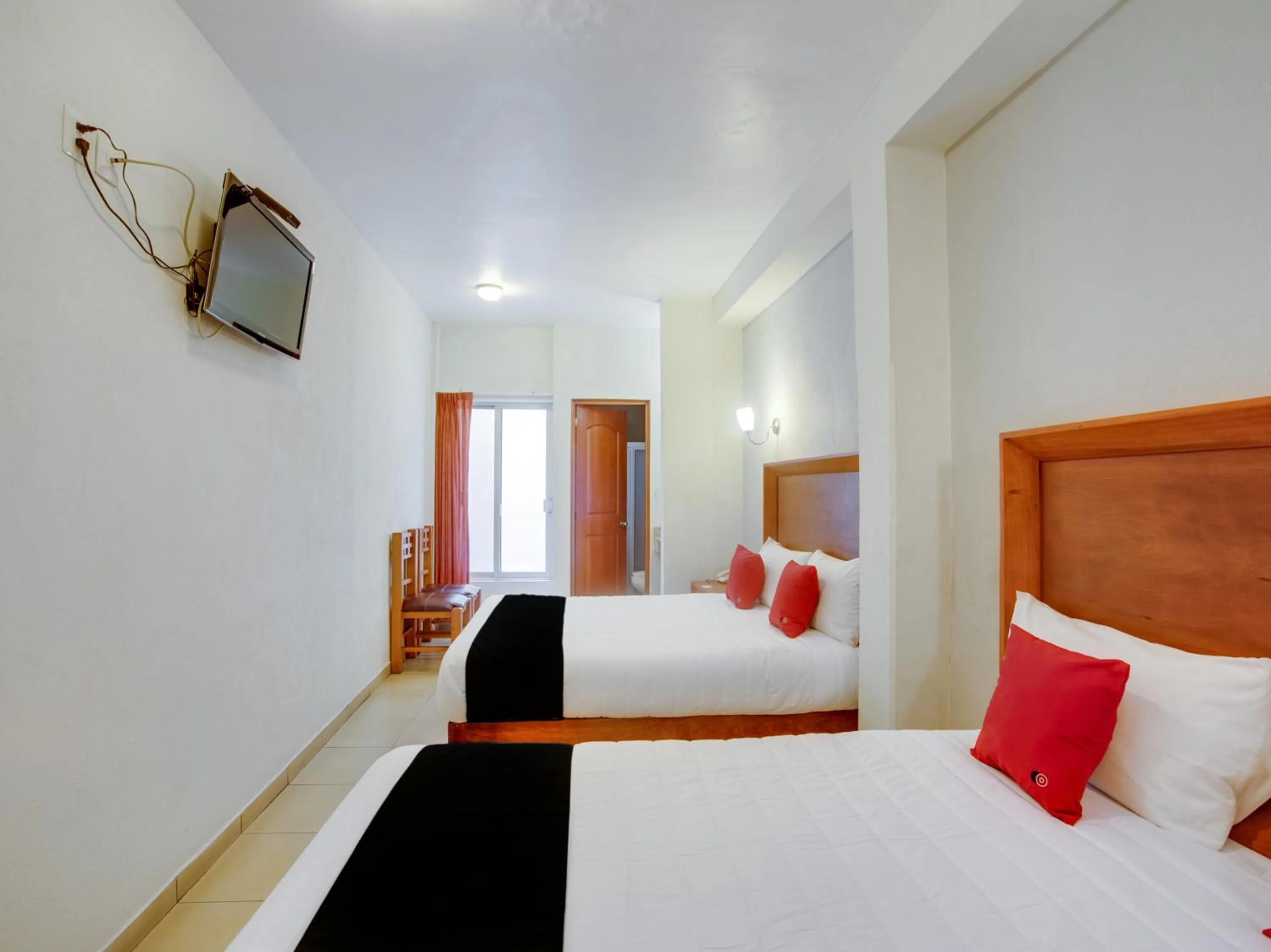 Bedroom, Bed in Hotel Patzcuaro