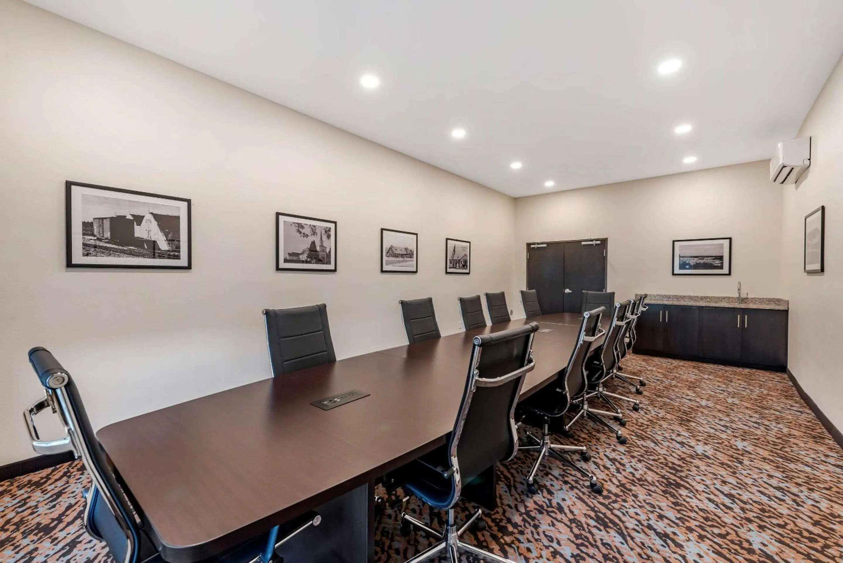 On site in MainStay Suites Newberry - Crane