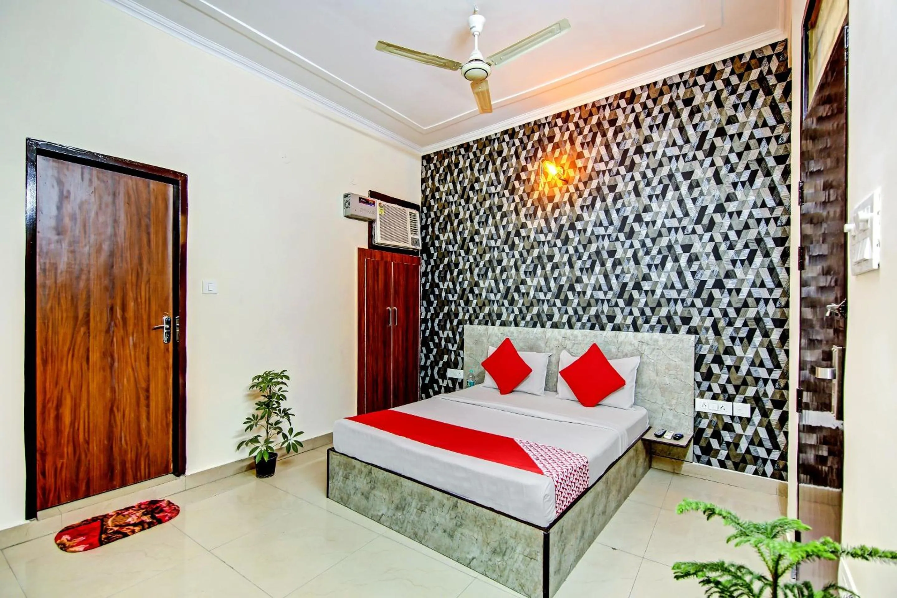 Lobby or reception, Bed in Super Hotel O SKY INN