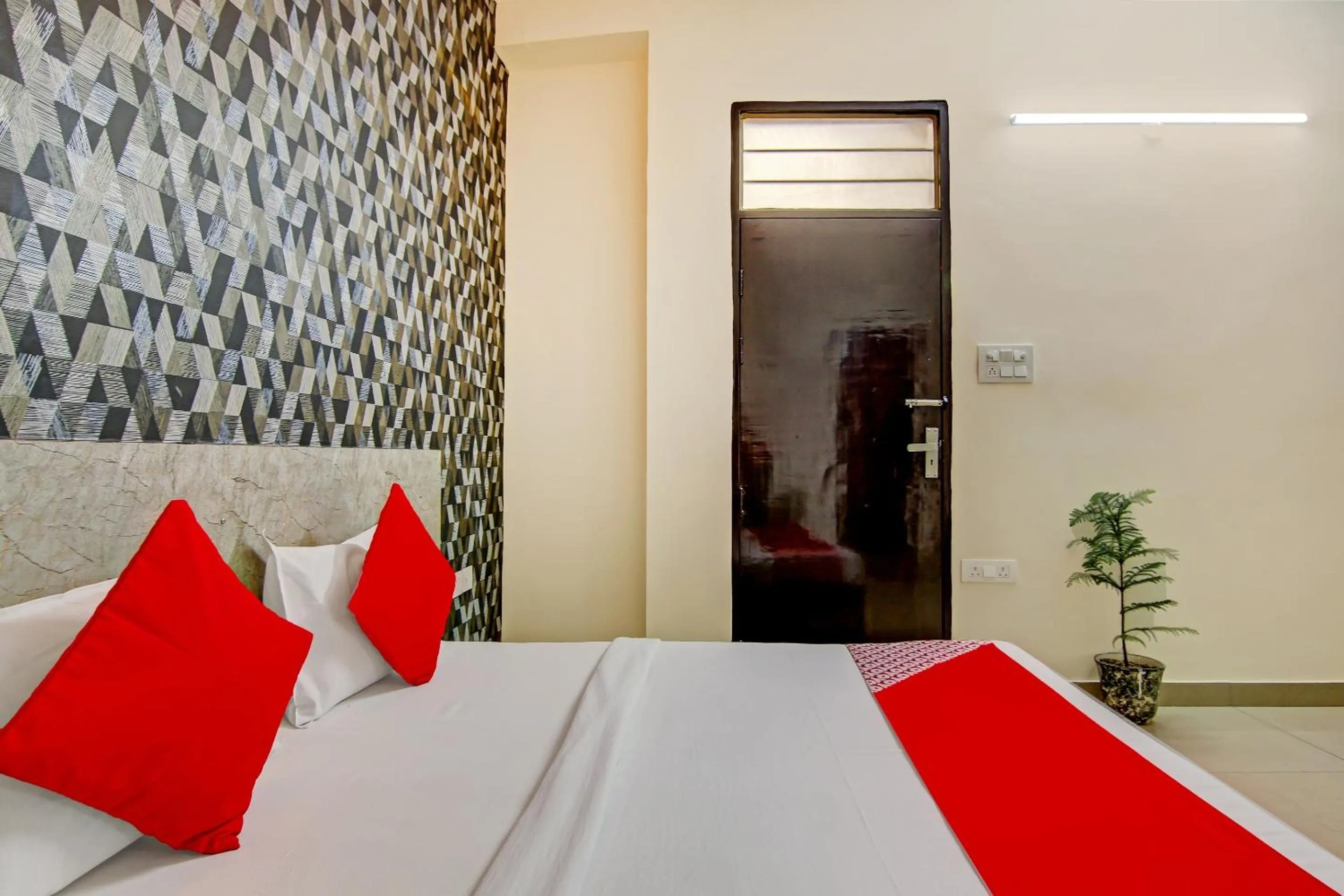 Bedroom, Bed in Super Hotel O SKY INN