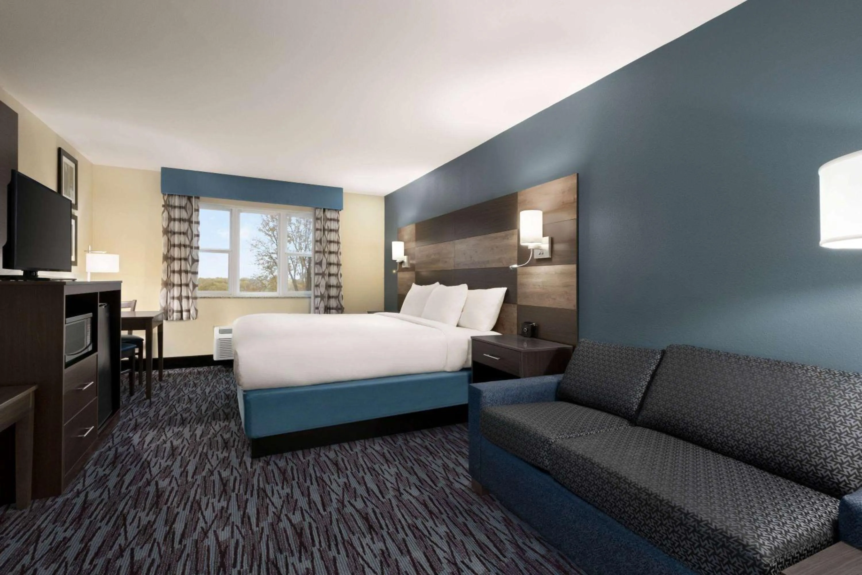 Photo of the whole room, Bed in AmericInn by Wyndham Dodgeville