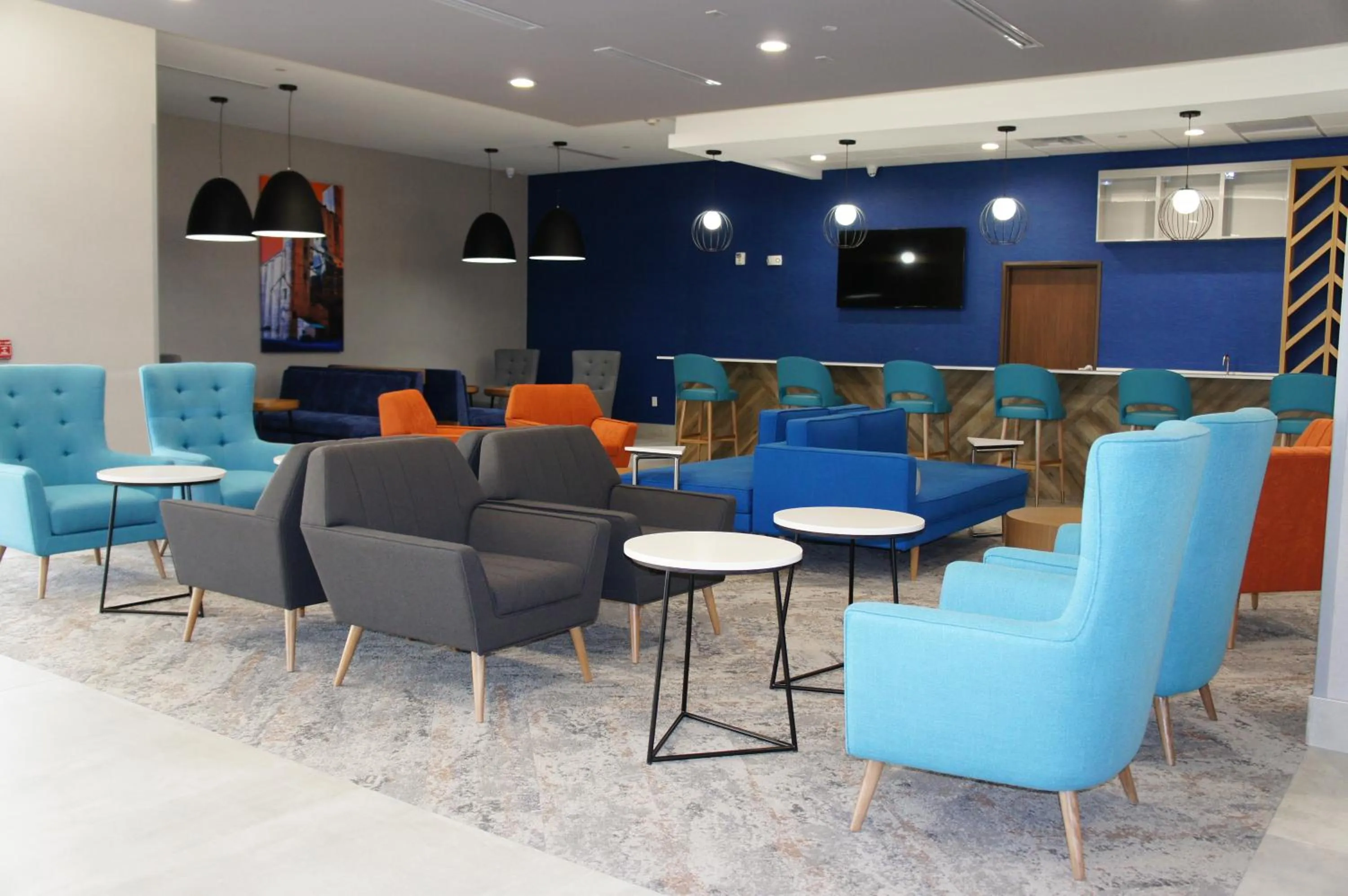 Lounge or bar in La Quinta Inn & Suites Katy-Mills by Wyndham Katy